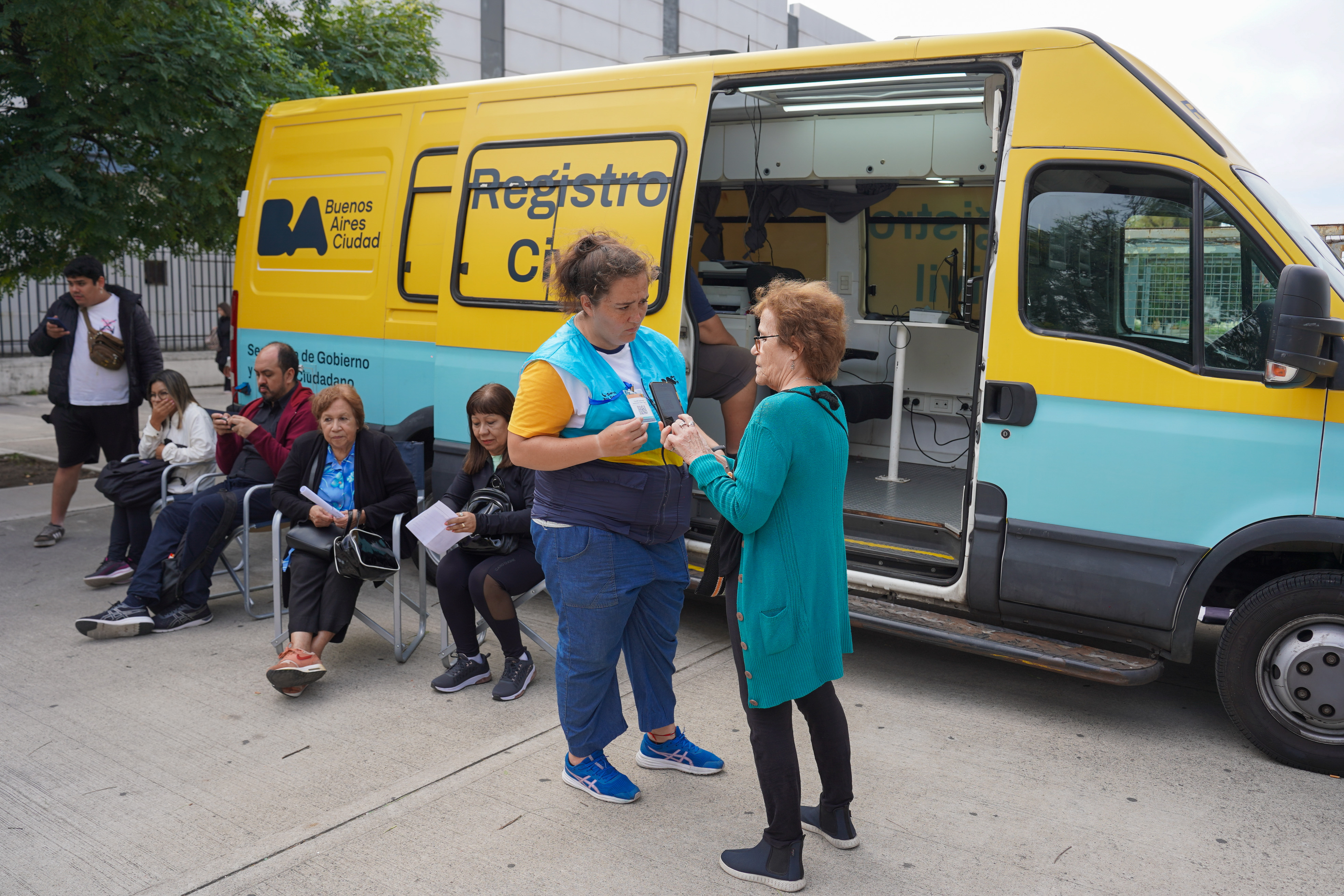 Más servicios en tu barrio suma un operativo especial para personas mayores a partir de este lunes