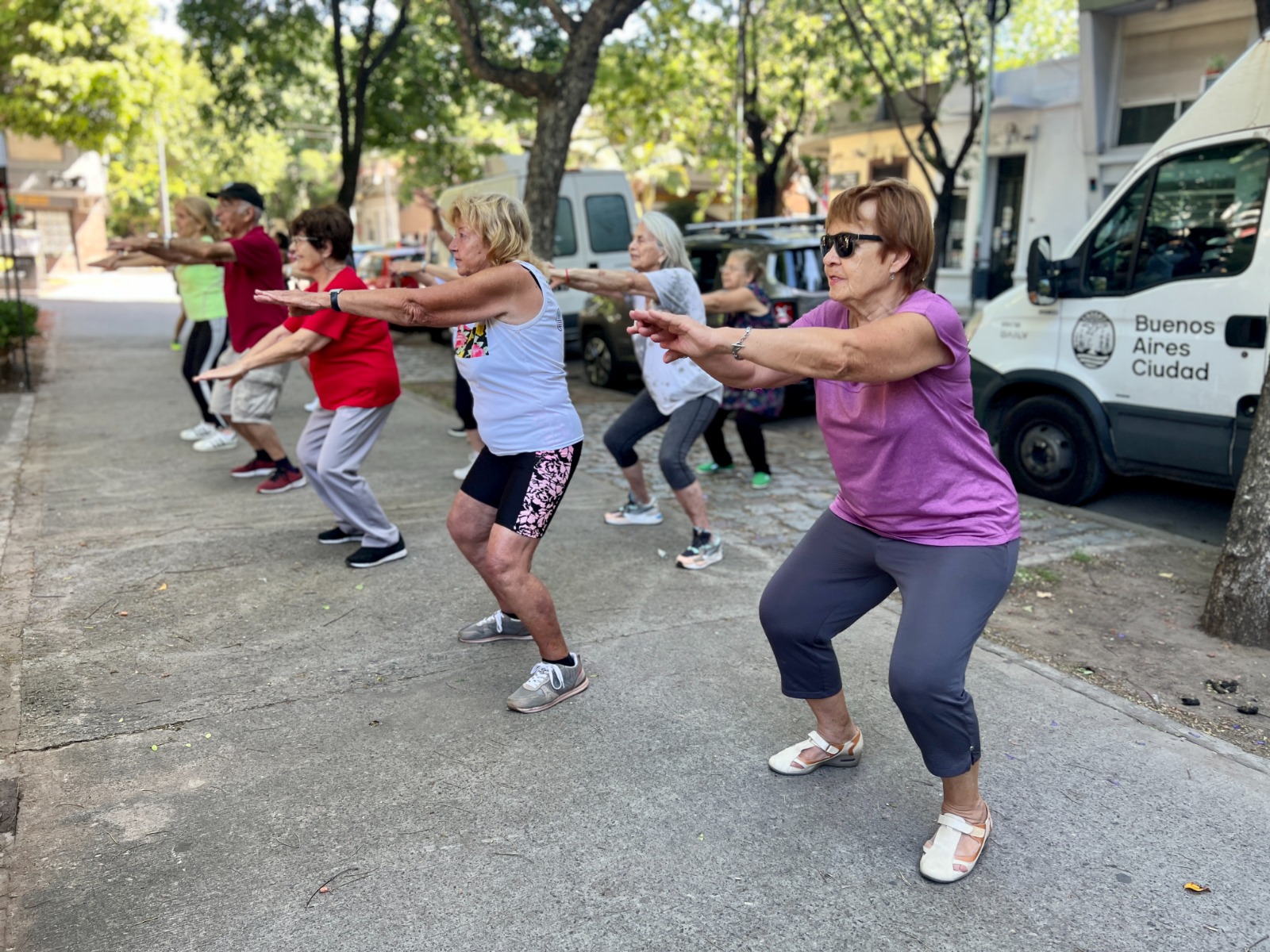 LA TERCERA EN MOVIMIENTO: ENCUENTRO Y BIENESTAR PARA PERSONAS MAYORES EN LA CIUDAD