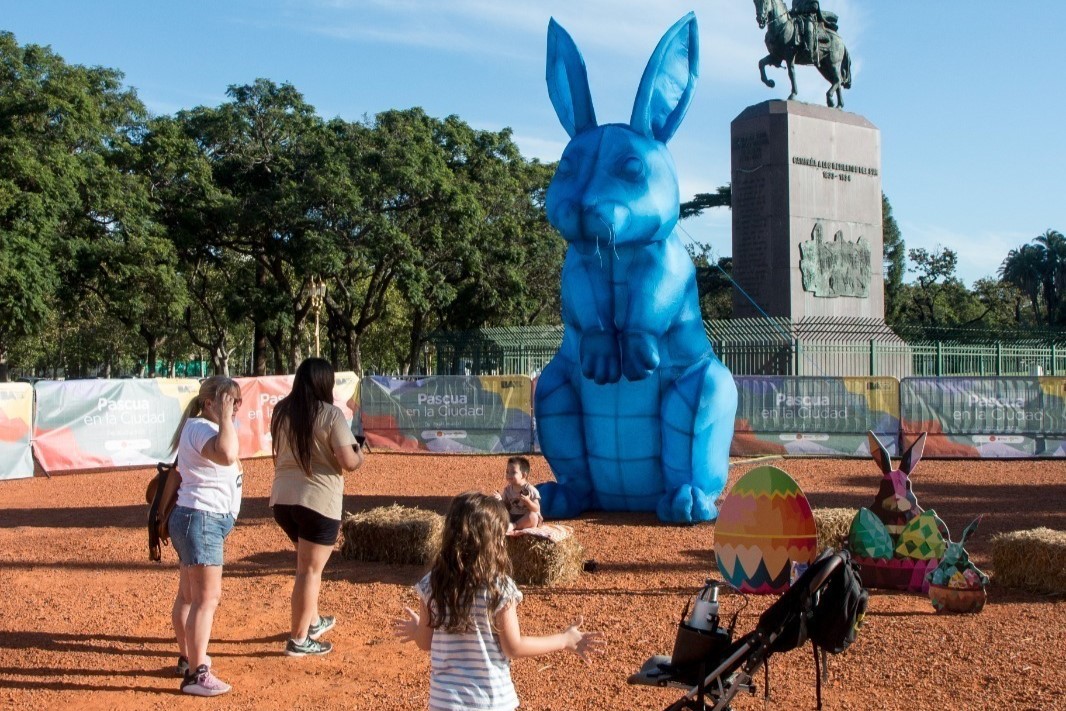 Pascuas en la Ciudad: un parque temático y actividades en plazas para compartir en familia