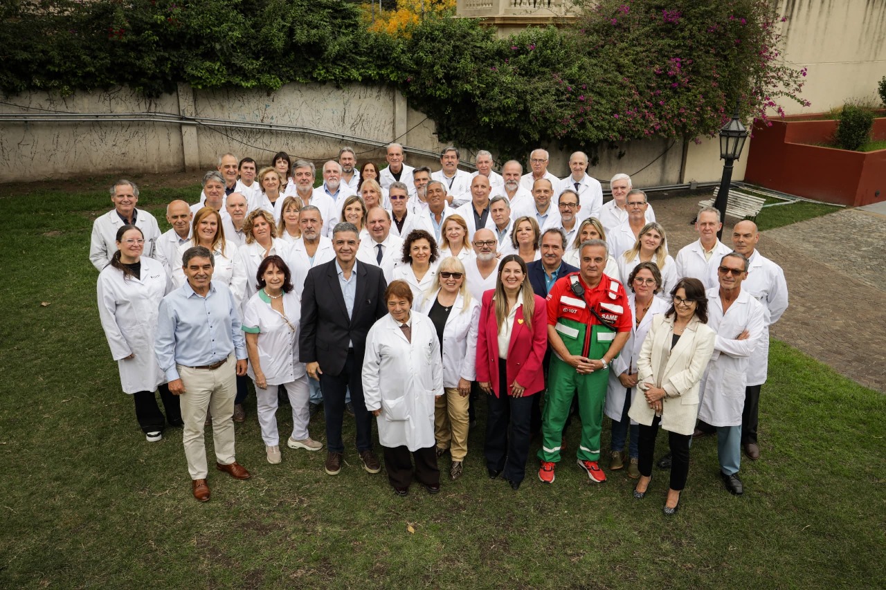 Jorge Macri reconoció el trabajo de los docentes y médicos de la Ciudad: “Ninguna IA los puede reemplazar”