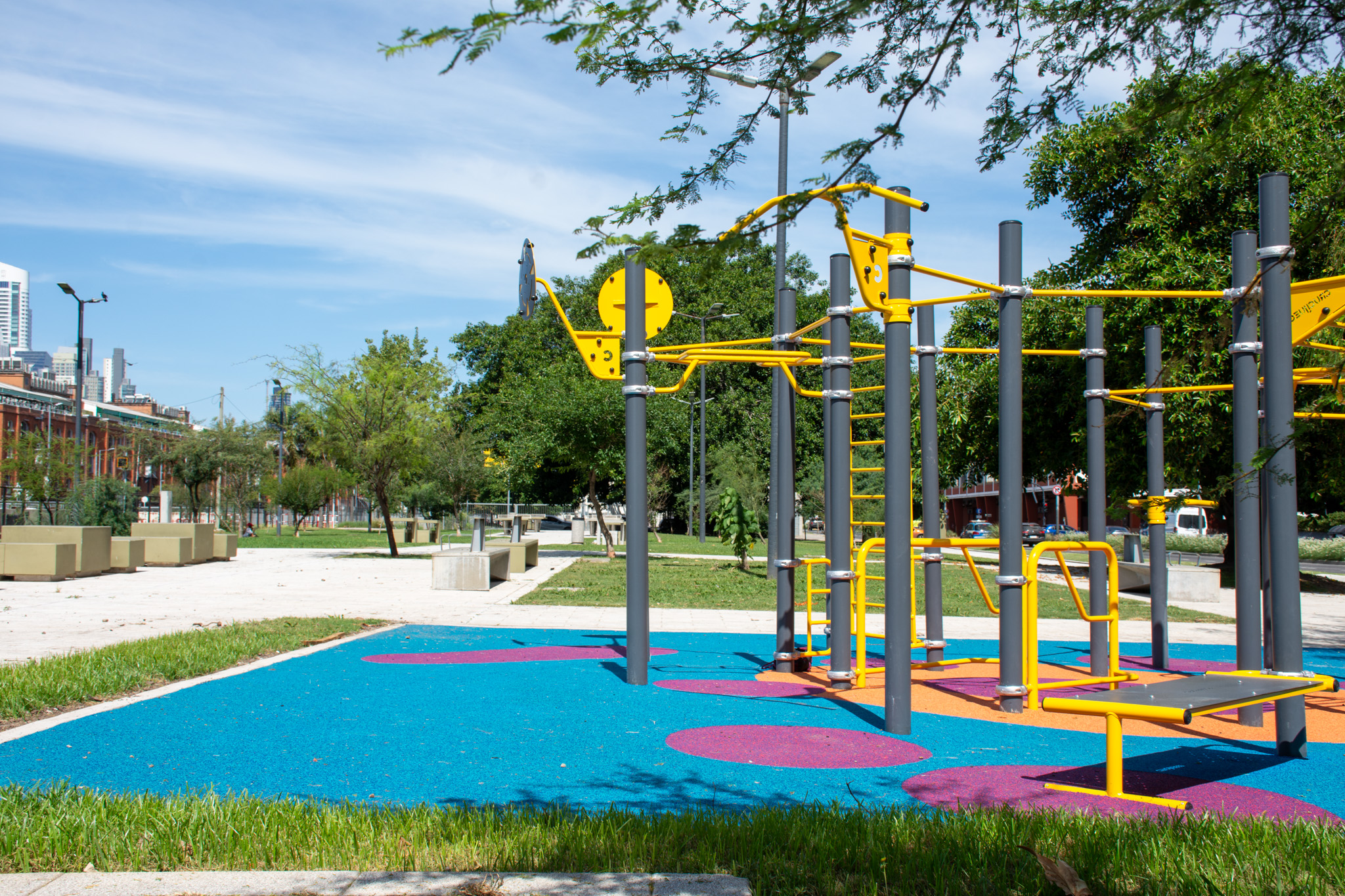 Nuevas postas de calistenia en el Paseo del Bajo