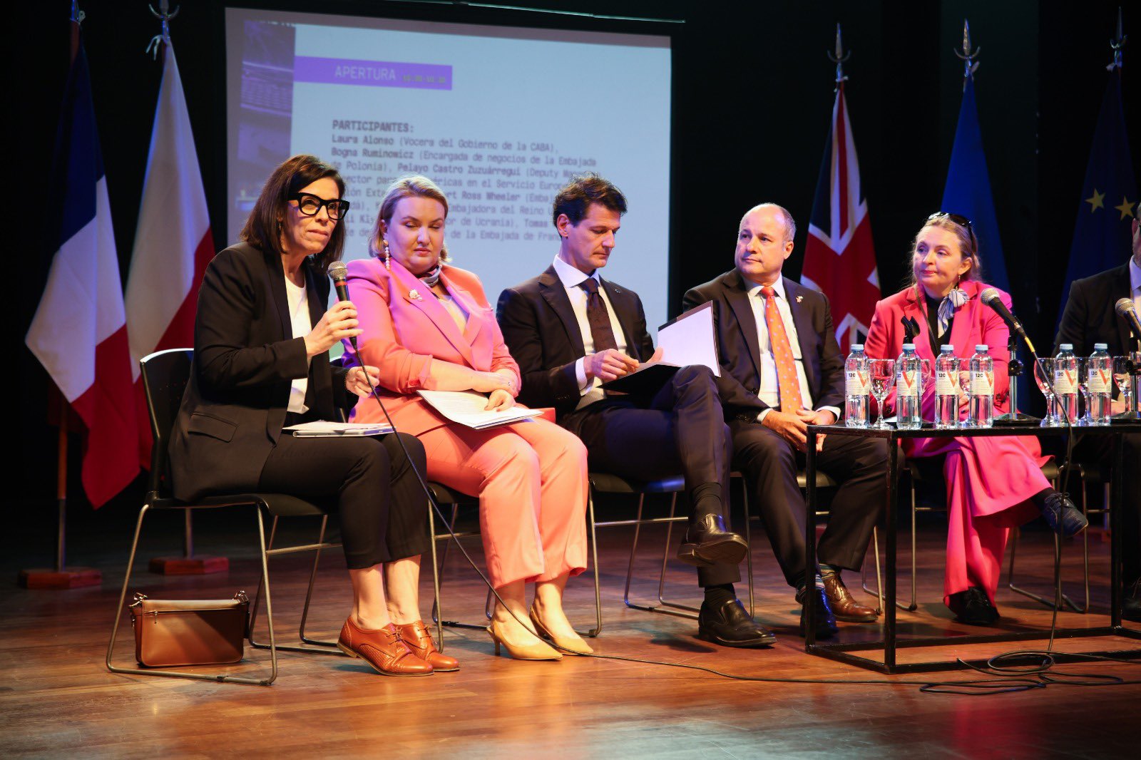 Buenos Aires fue sede de la Conferencia Internacional sobre la Desinformación