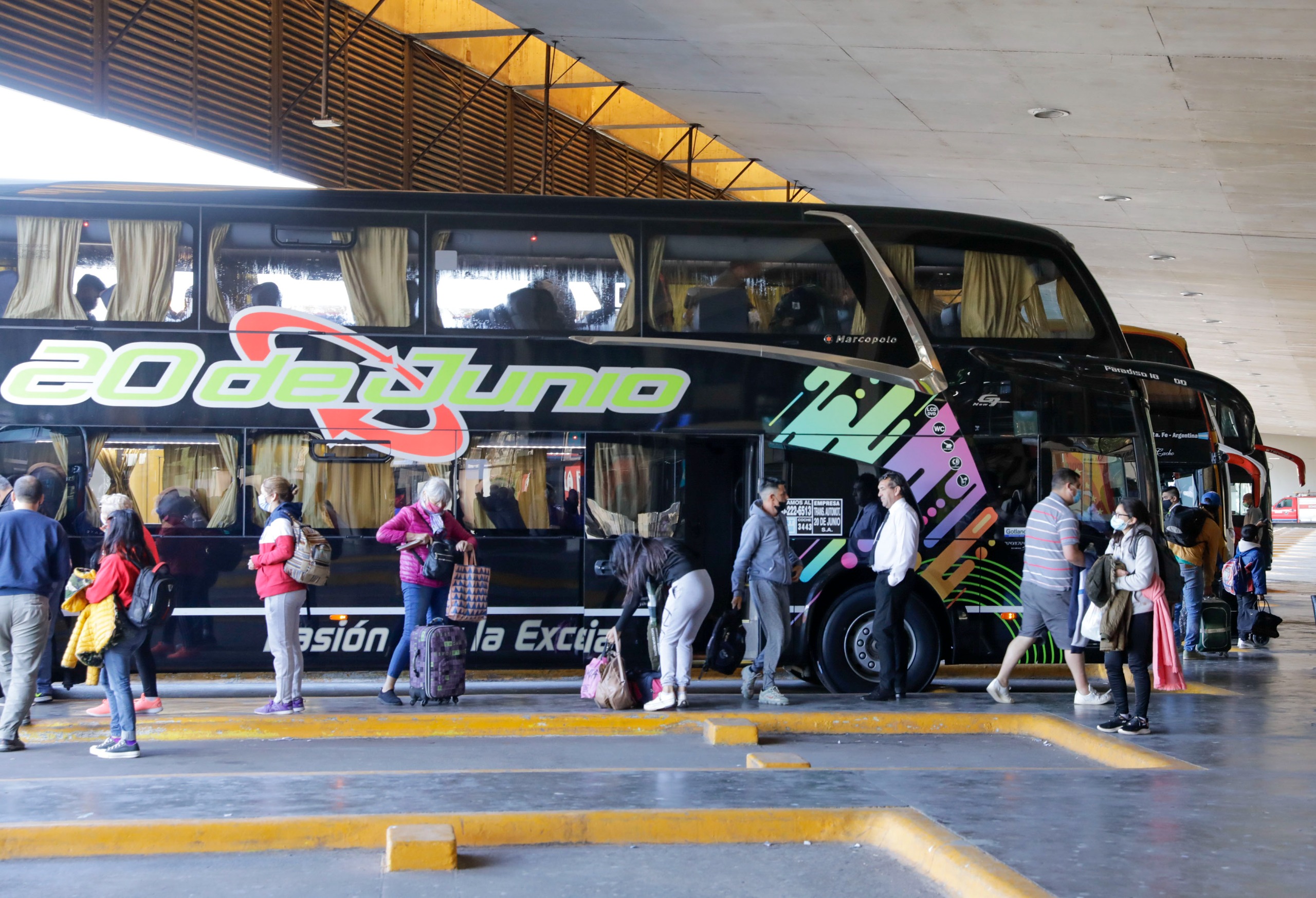 Choferes de carga y pasajeros: la Ciudad comenzó a emitir licencias de conducir interjurisdiccionales