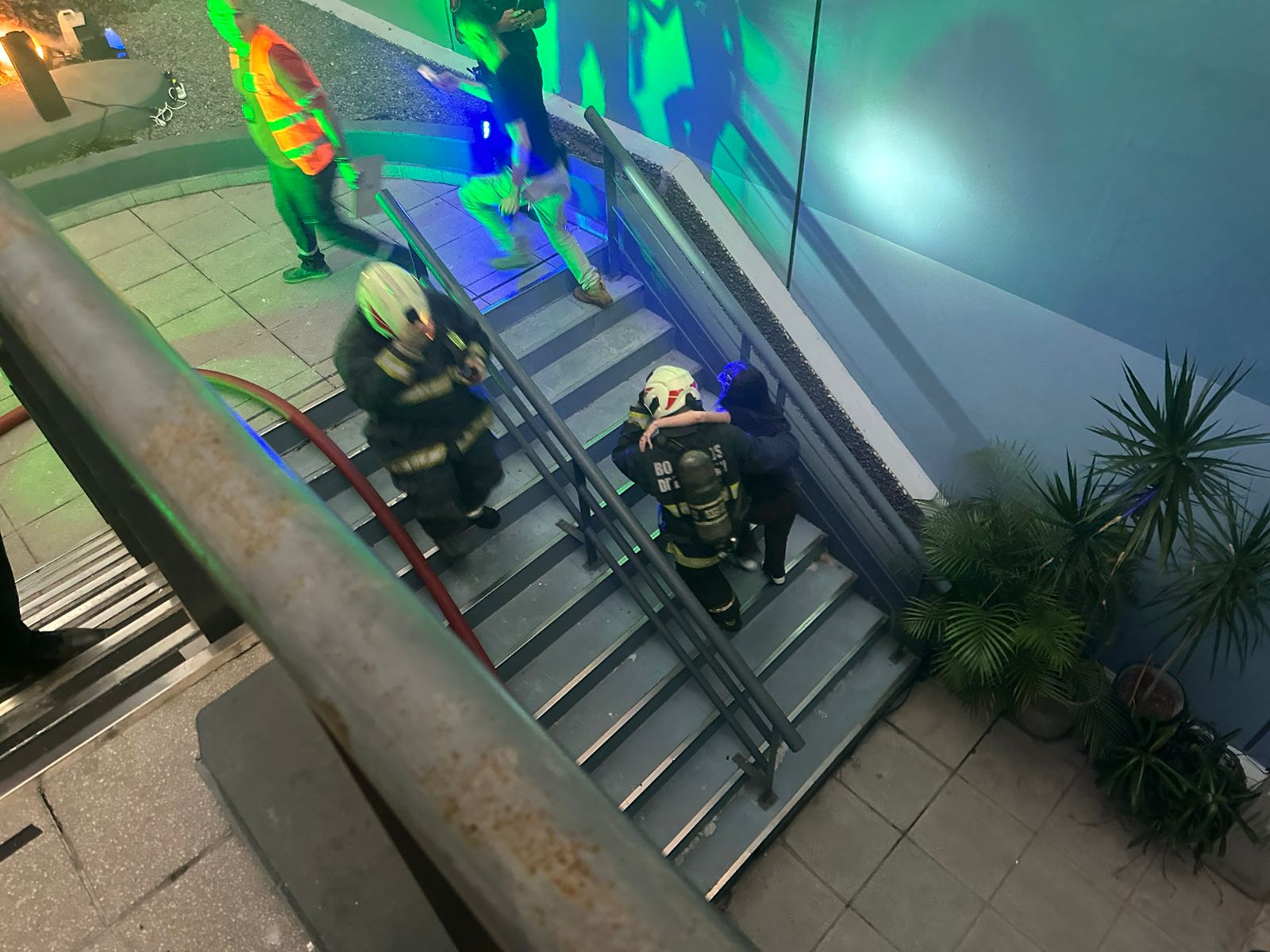 Bomberos y Policía de la Ciudad participaron de un simulacro de emergencia en AMIA