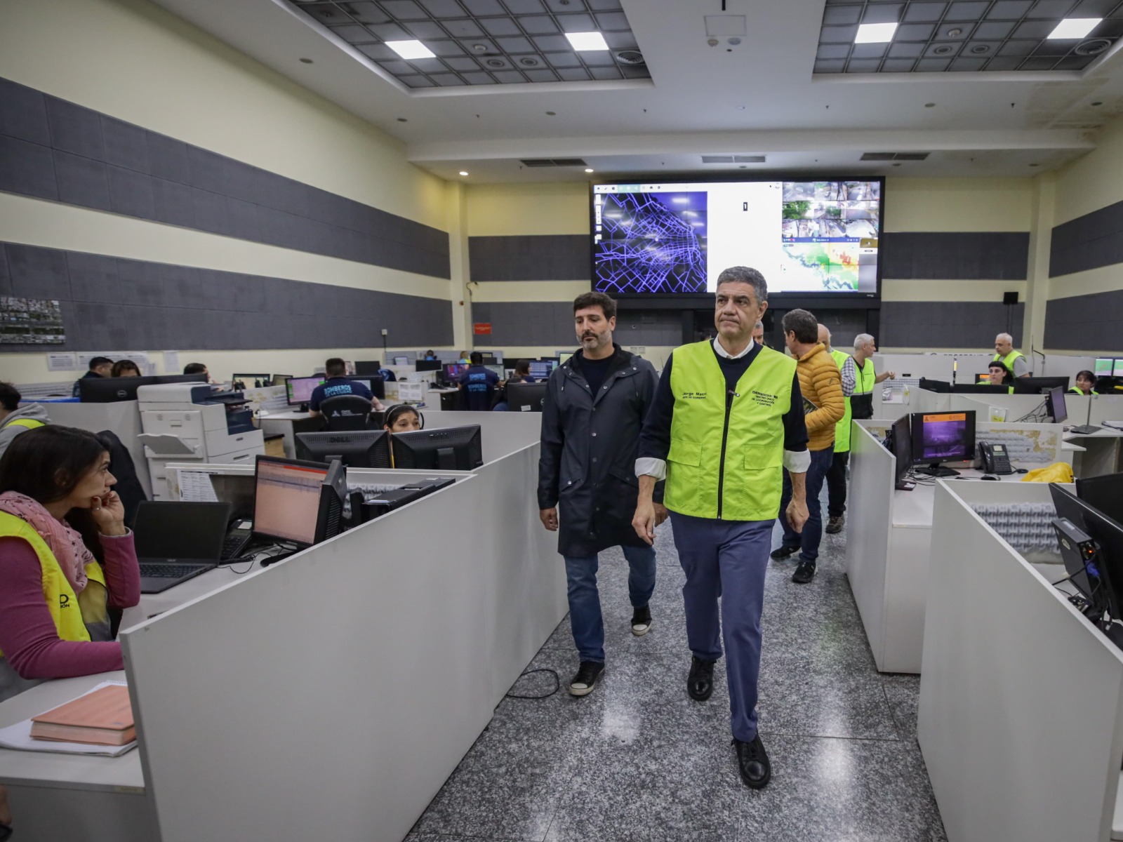 Jorge Macri supervisó el operativo que evitó inundaciones en la Ciudad y coordinó asistencia a municipios bonaerenses