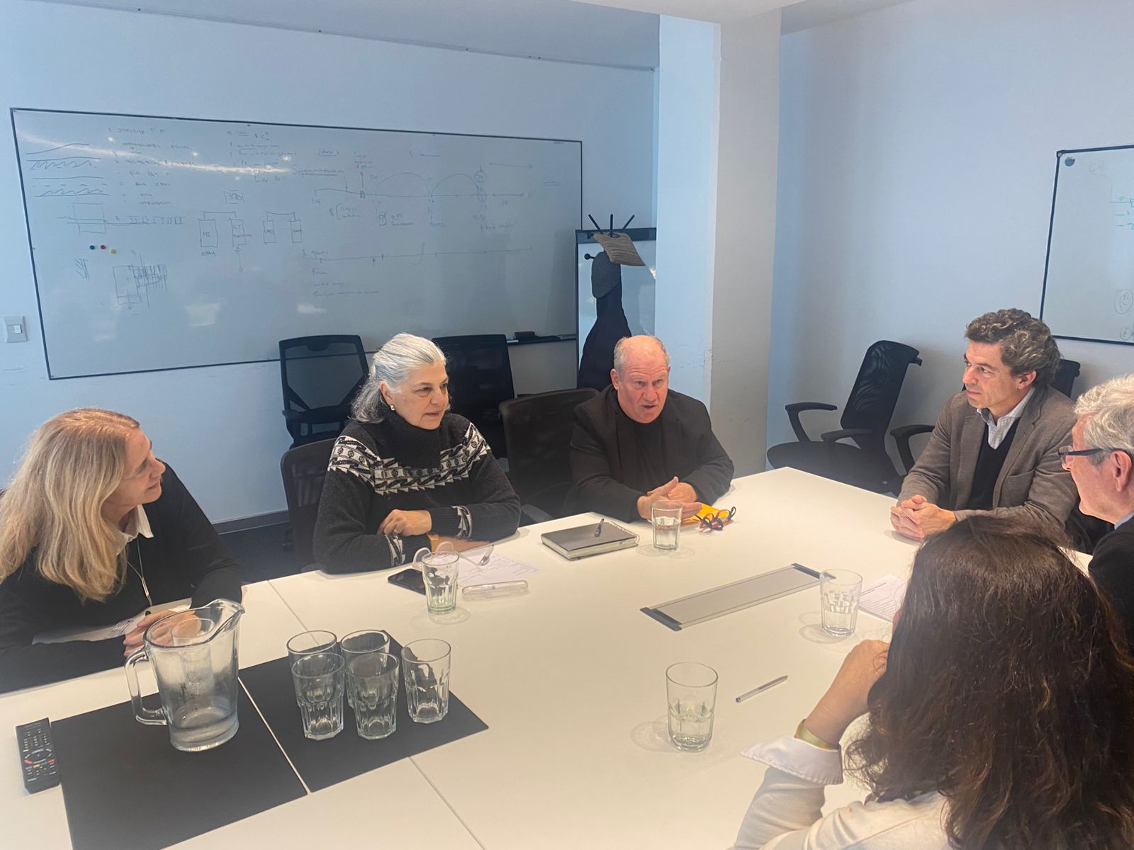 El Ministro de Infraestructura, Pablo Bereciartua, se reunió con autoridades de la Sociedad Central de Arquitectos