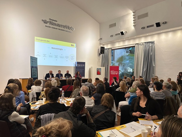 La Ciudad promueve la inclusión laboral de personas mayores de 50 con una agenda intergeneracional 