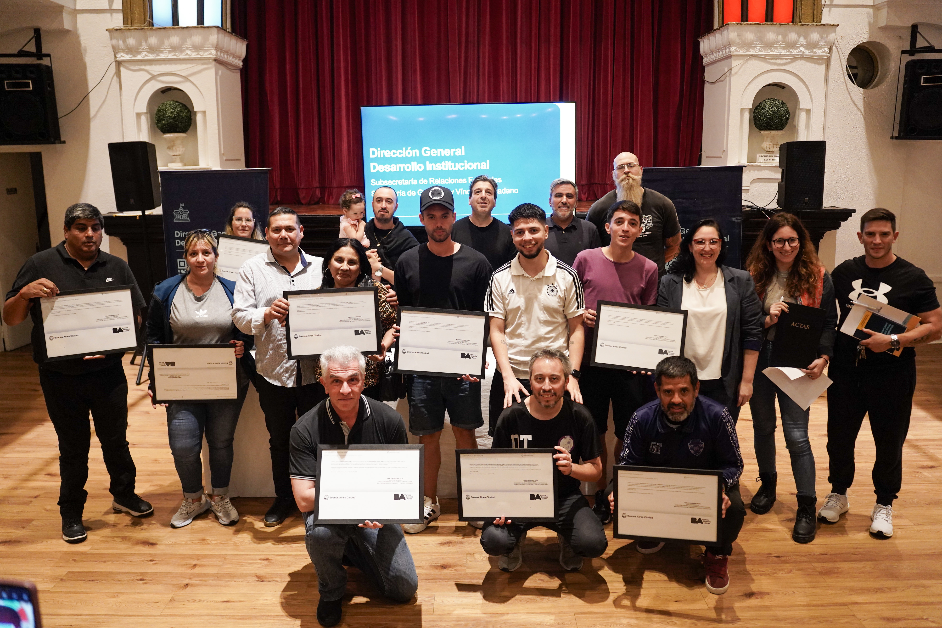 La Ciudad entregó 113 certificados ROAC para impulsar la regularización de asociaciones civiles y clubes de barrio