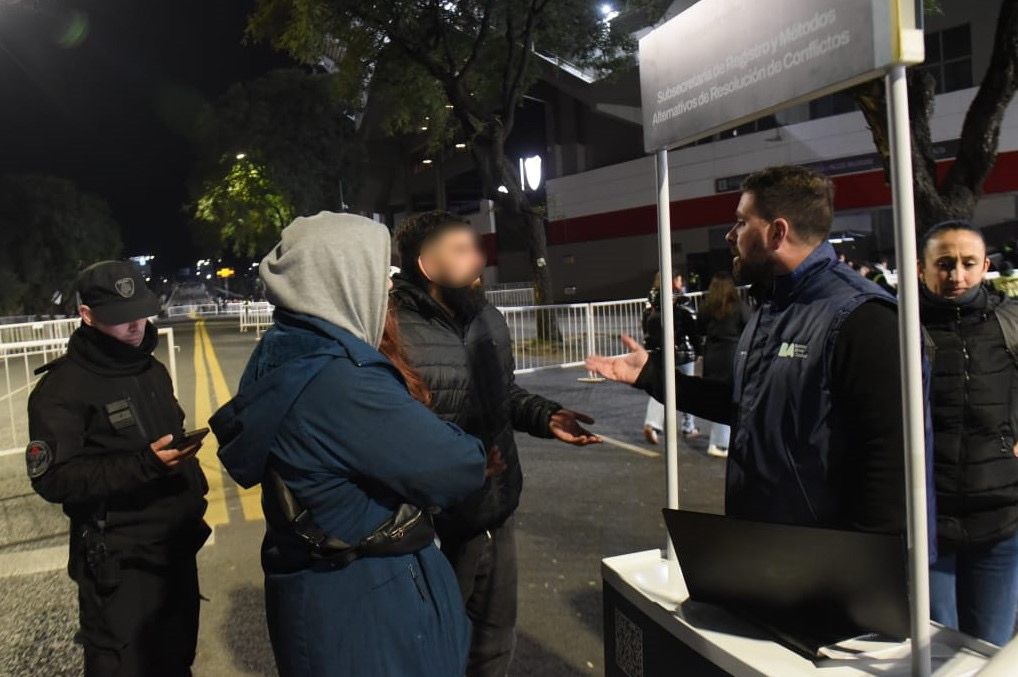 La Ciudad comenzó a controlar a deudores alimentarios morosos en espectáculos culturales masivos
