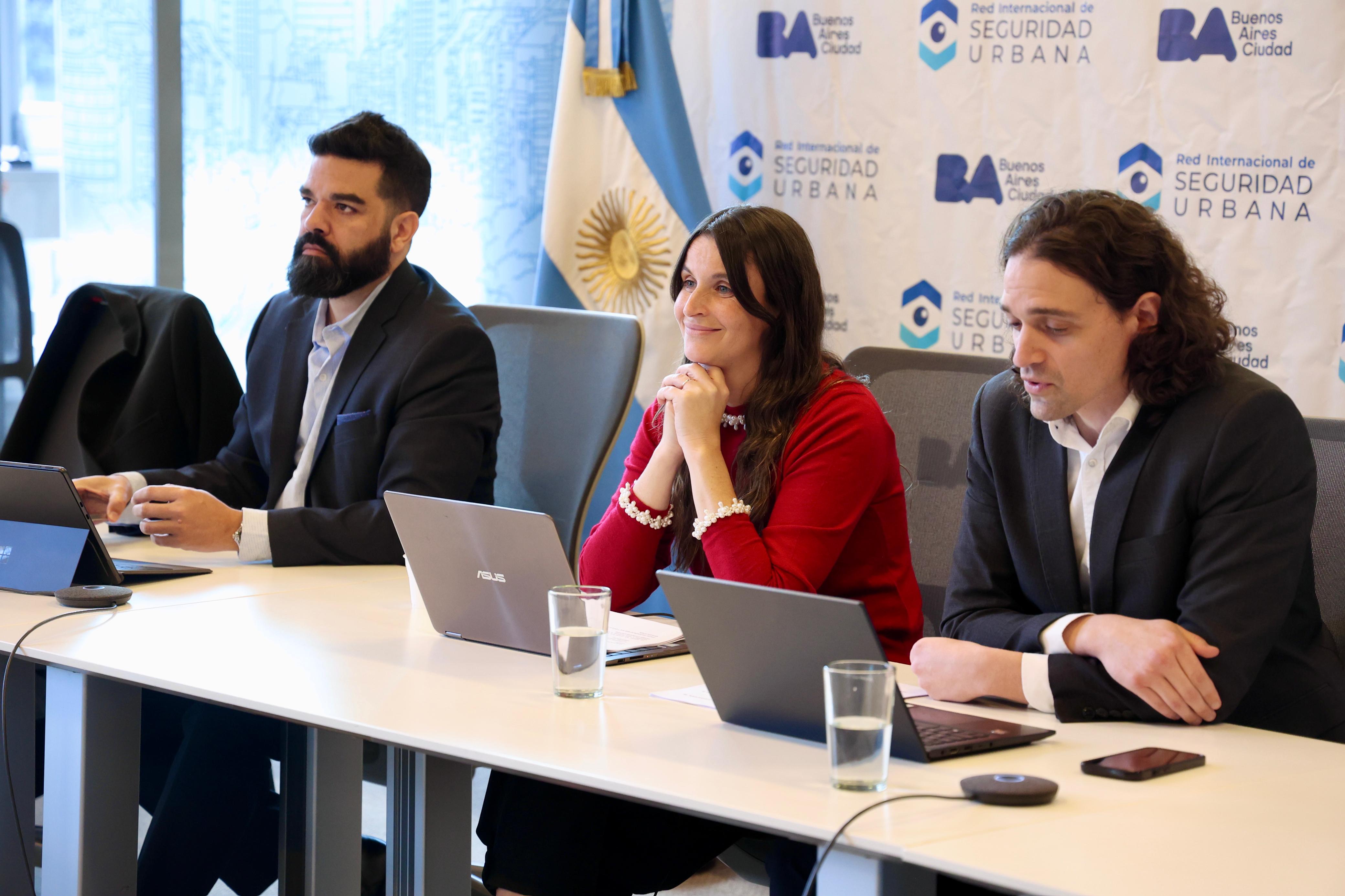 La Red Internacional de Seguridad Urbana impulsa la cooperación entre ciudades iberoamericanas en materia de Prevención situacional y comunitaria del delito.