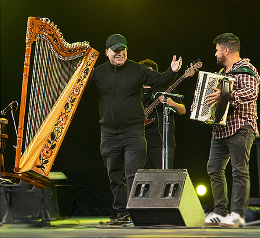 Tarde a puro chamamé en el Anfiteatro del Parque Centenario