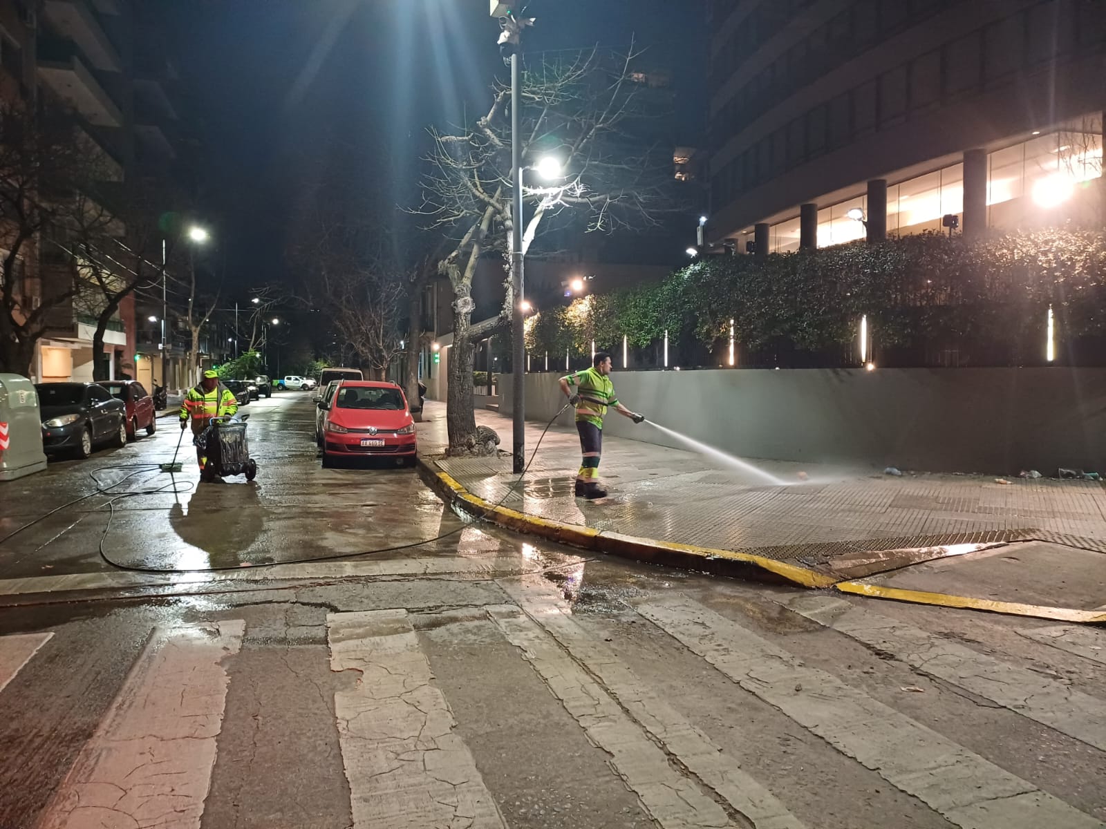 El Gobierno porteño refuerza limpieza y controles para proteger a los animales y llevar tranquilidad a los vecinos