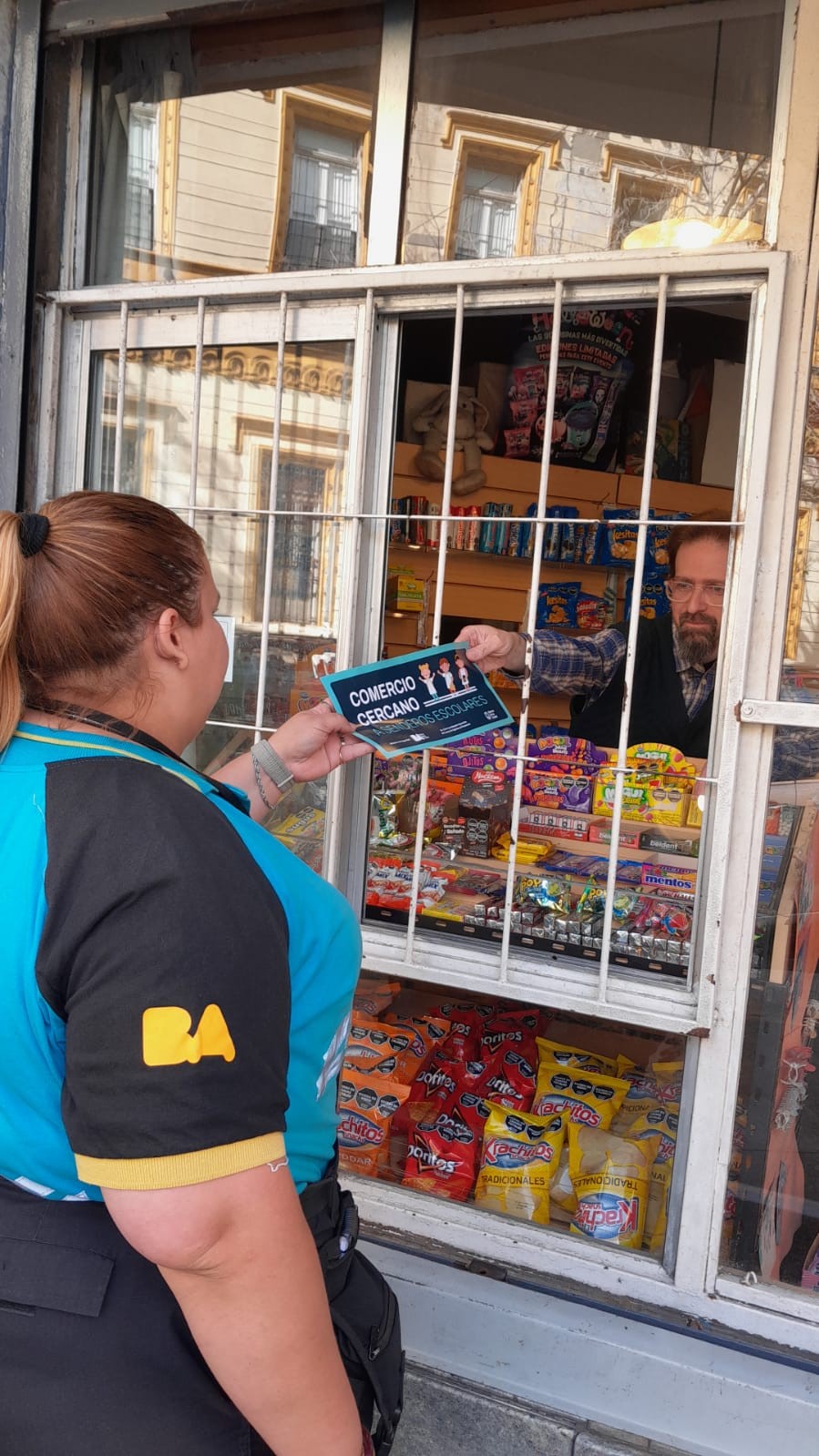 “Comercio Cercano”: una red de protección para los alumnos dentro de los Senderos Escolares