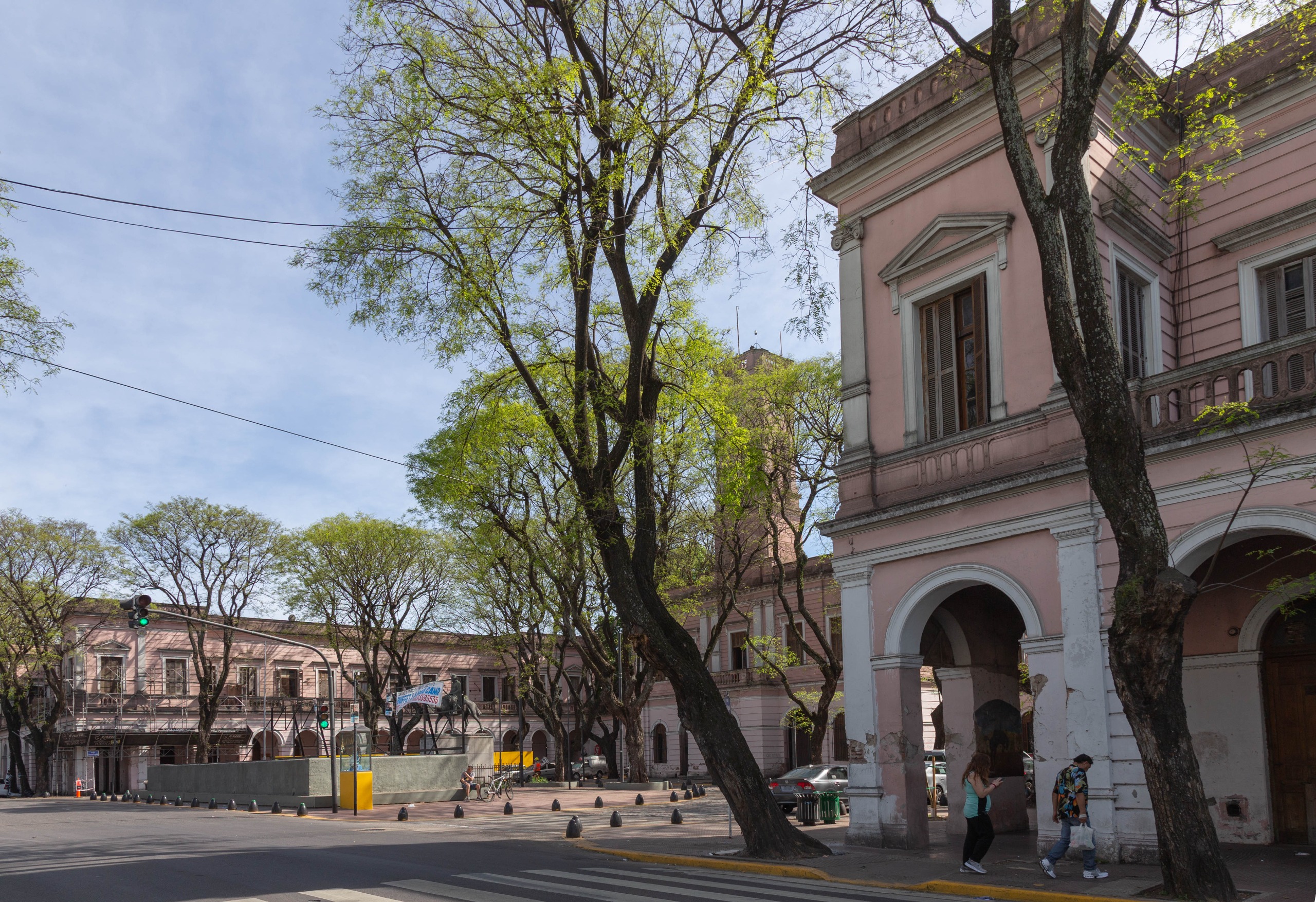 Recuperación del casco histórico de Mataderos: finalizó la renovación de Avenida de los Corrales y arranca la puesta en valor de dos íconos de la identidad porteña