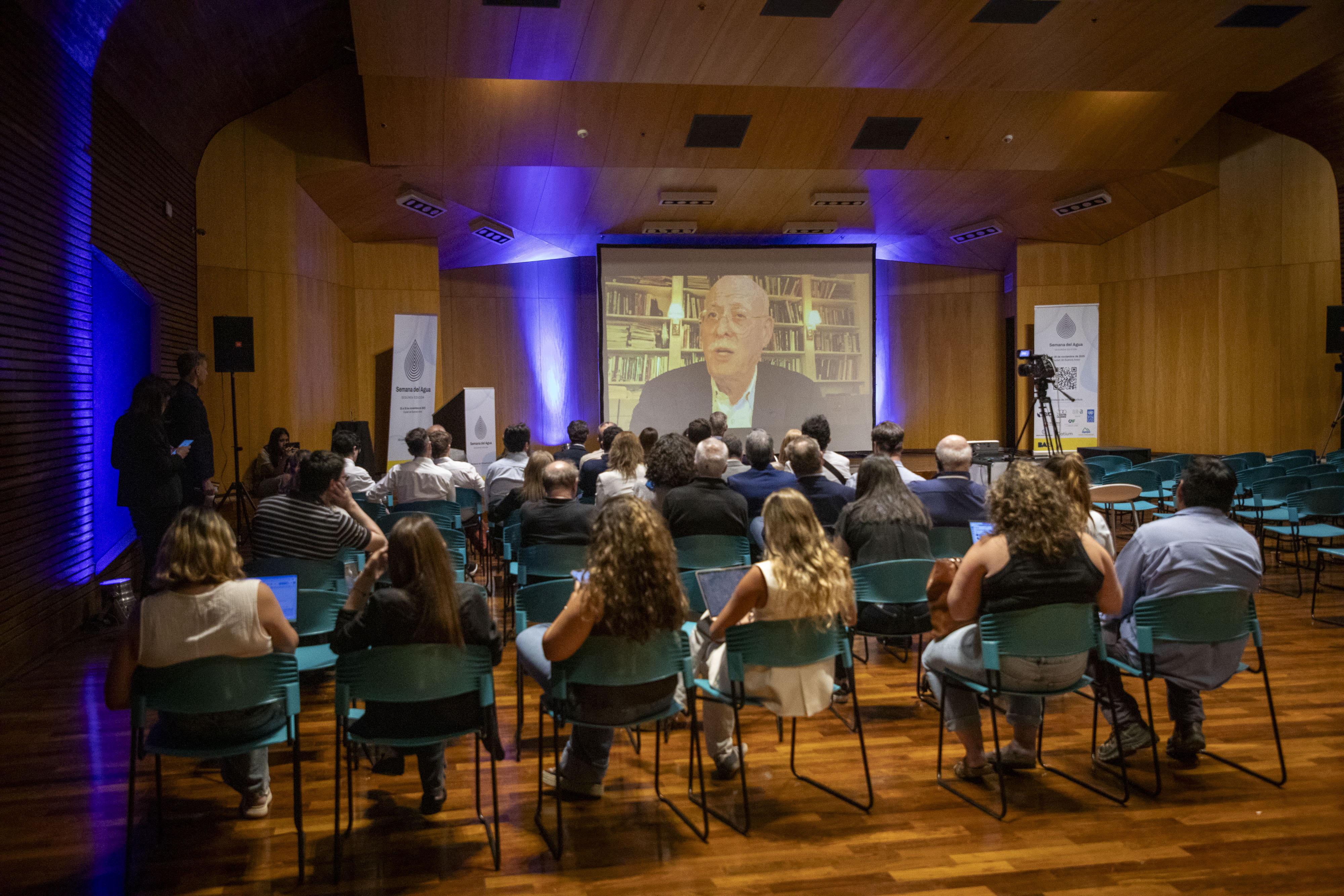 Jeremy Rifkin cerró la segunda edición de la Semana del Agua
