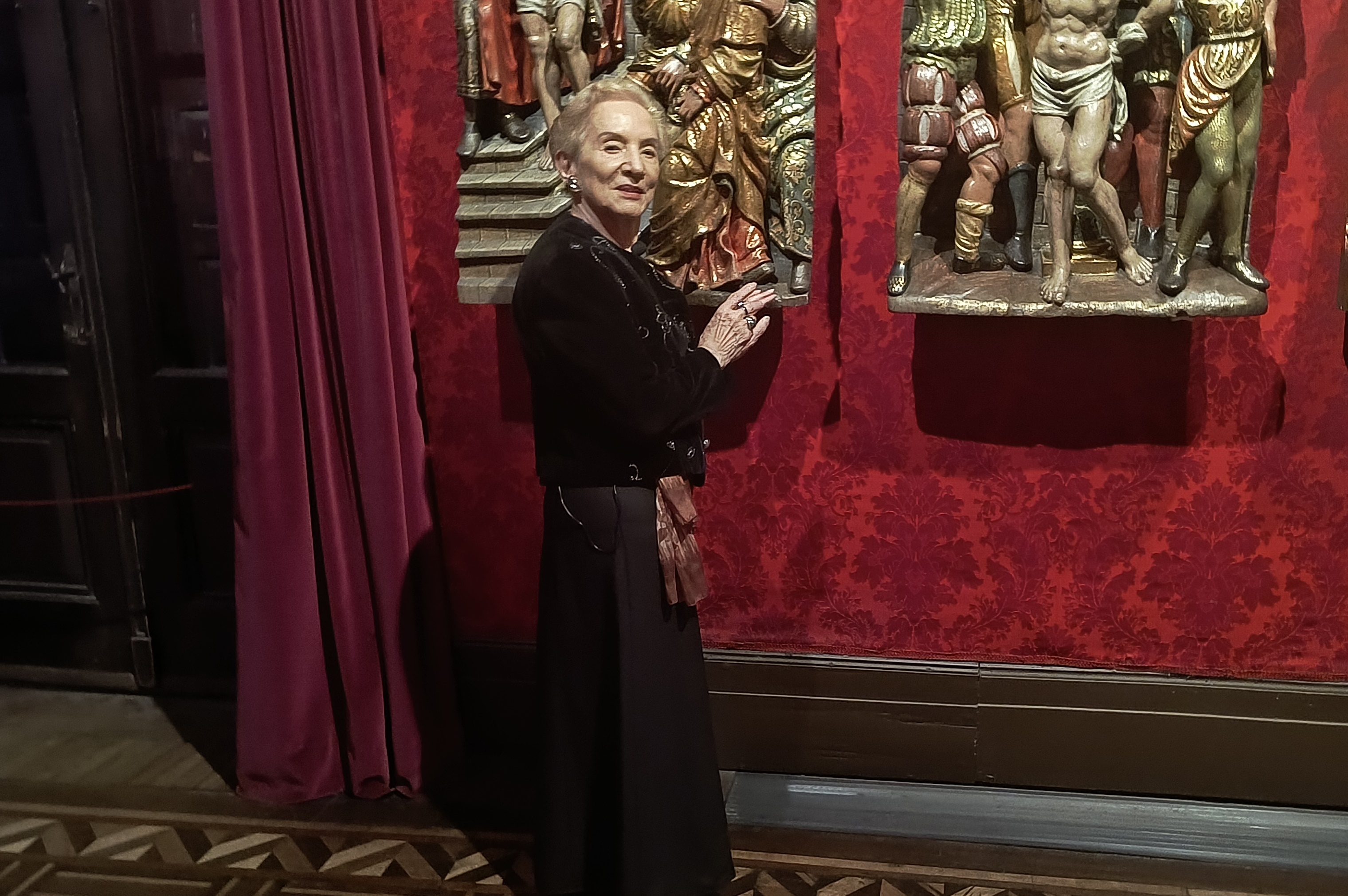 Versos en tu oído - Galería de poetas hispanoamericanos 