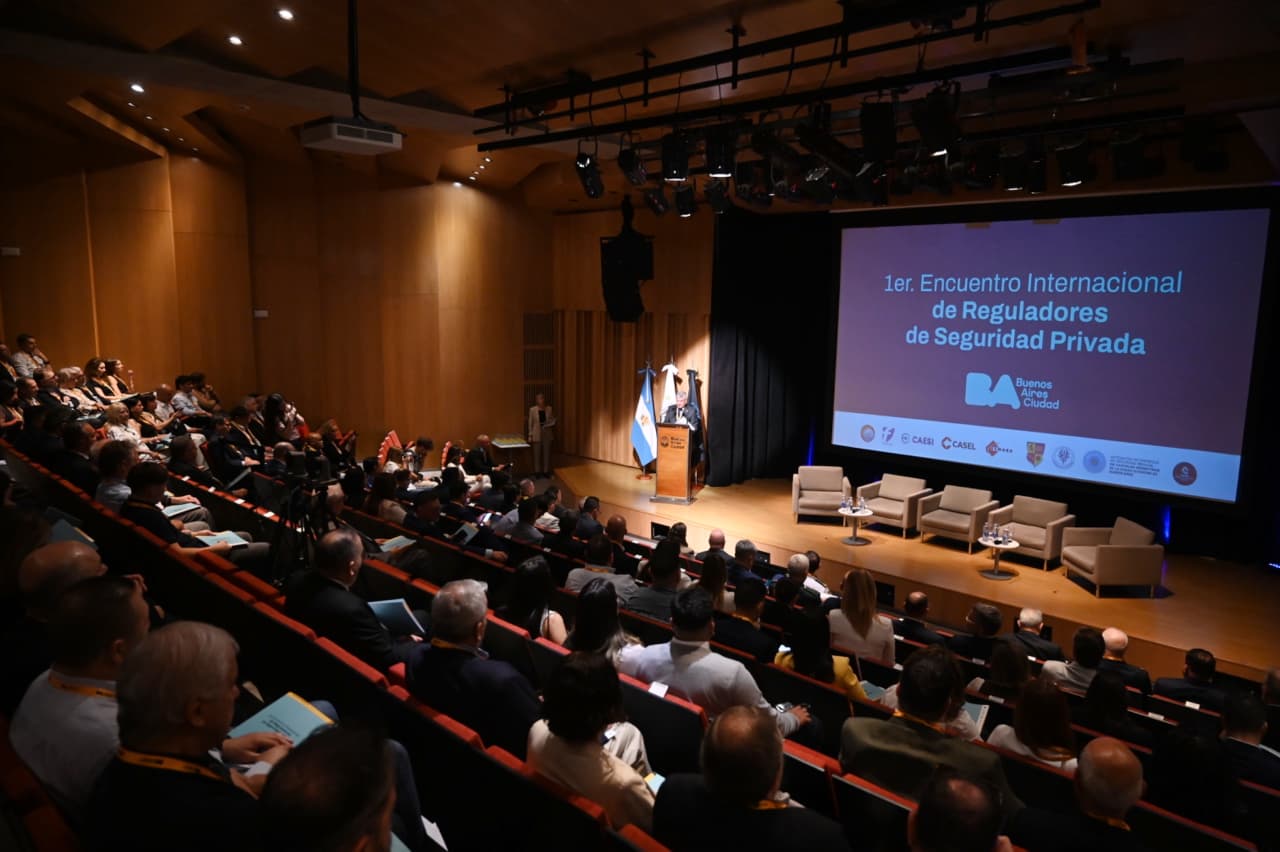El Ministro de Seguridad, Horacio Giménez, inauguró el 1er Encuentro Internacional de Reguladores de Seguridad Privada