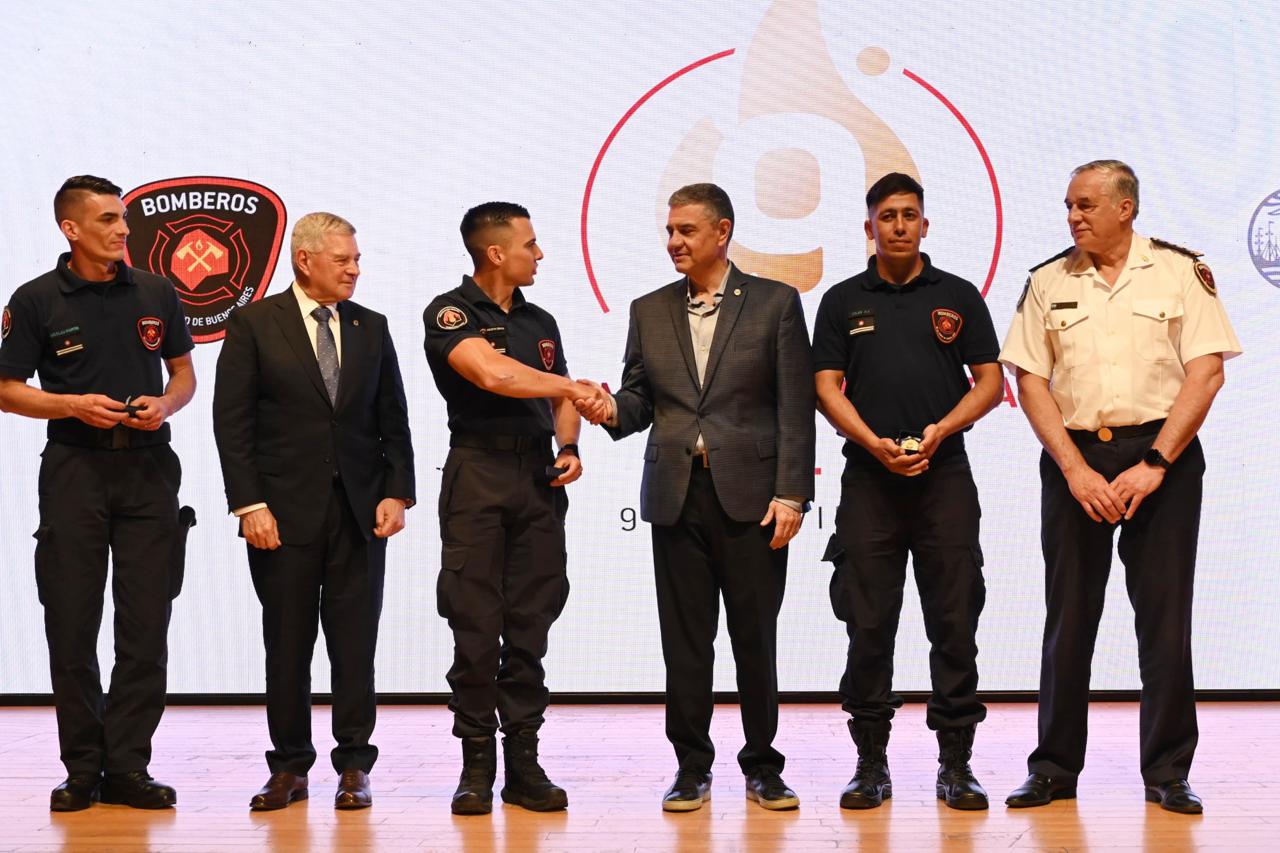 La Ciudad celebró el 9° aniversario de la creación del cuerpo de Bomberos