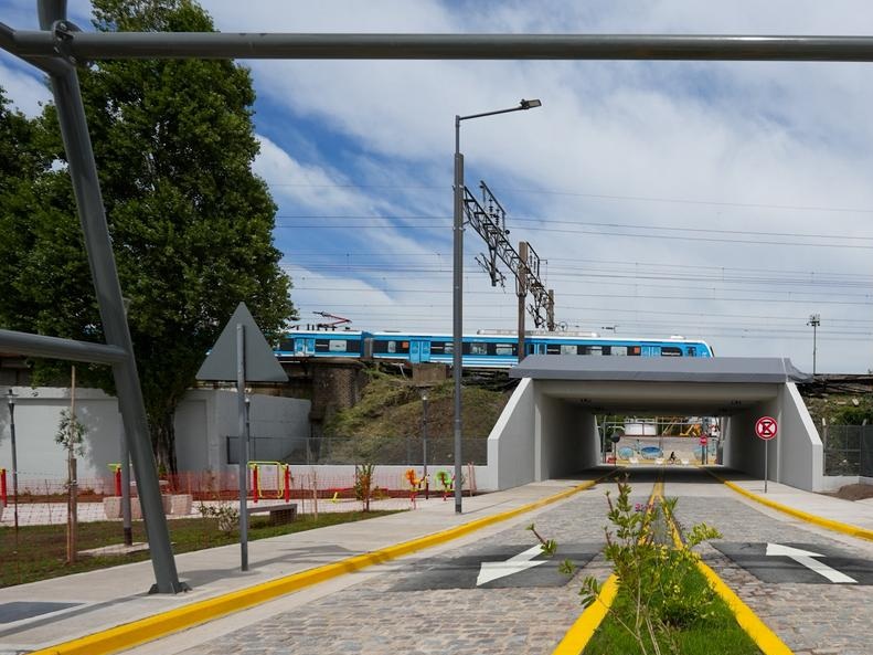 Se inauguró el Bajo Puente Bosch 