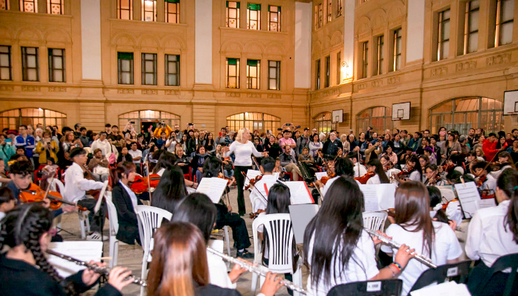 El Museo Bernasconi brilló en La Noche de los Museos
