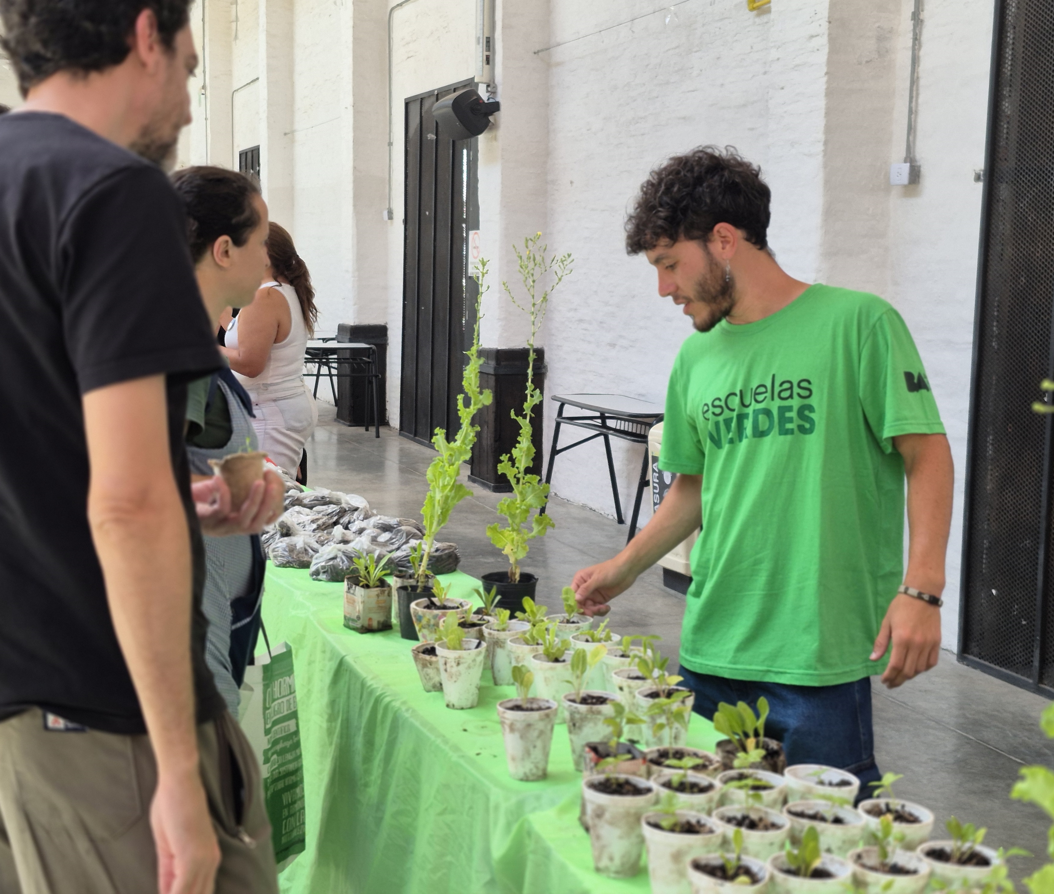 Fortaleciendo redes de intercambio en la Feria de Intercambio de Semillas