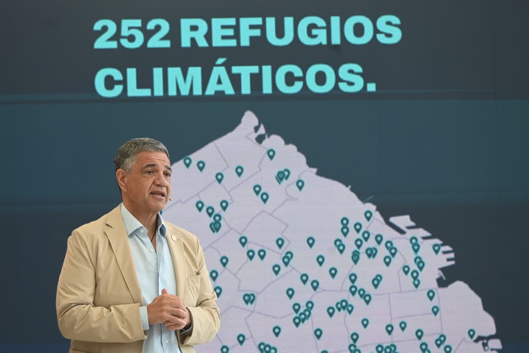 La Ciudad abre más refugios climáticos​ y refuerza los equipos de emergencias en la calle