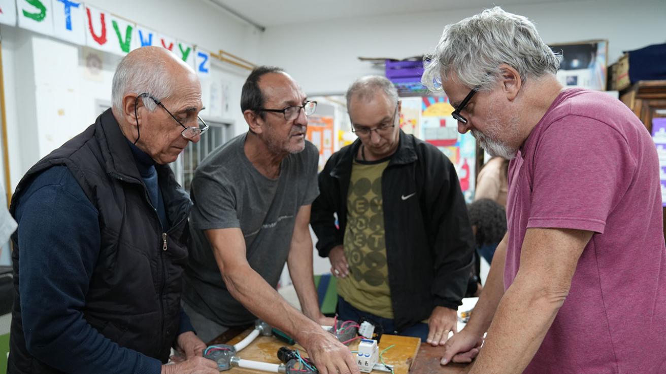 SecundarT, el programa para que personas adultas finalicen el secundario