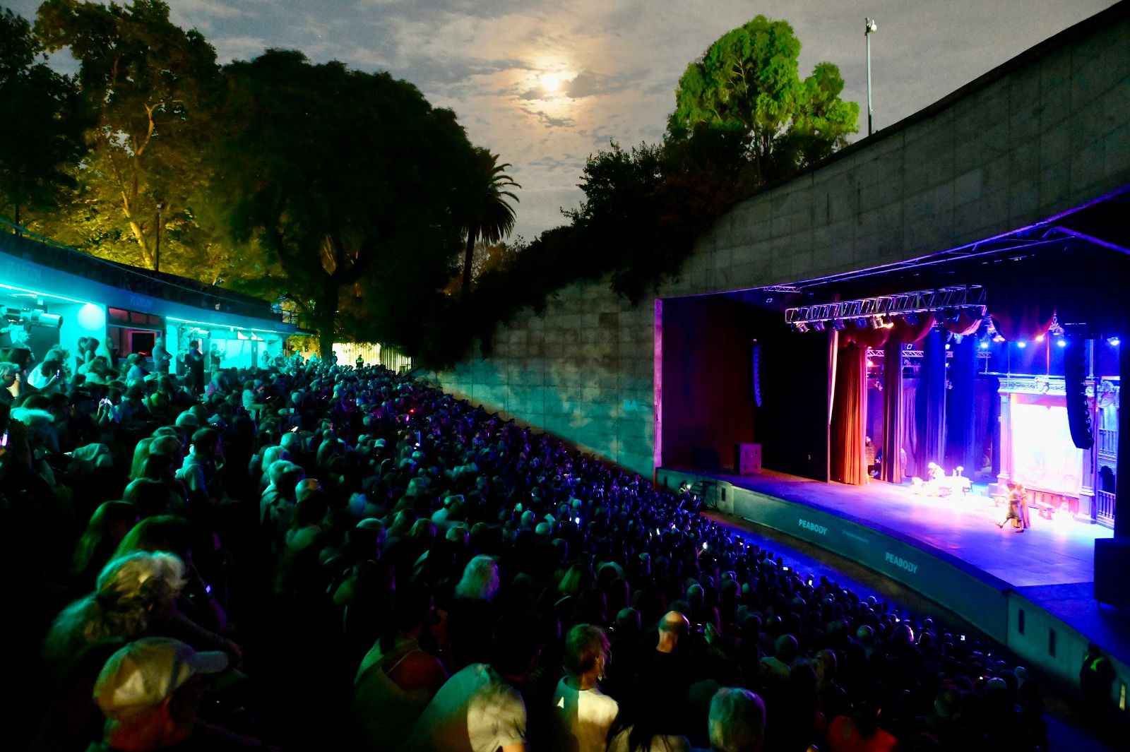 Una despedida multitudinaria para "Cyrano", con el Puma Goity, en el Anfiteatro del Parque Centenario