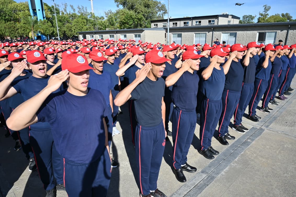 Los futuros Bomberos de la Ciudad comenzaron las clases