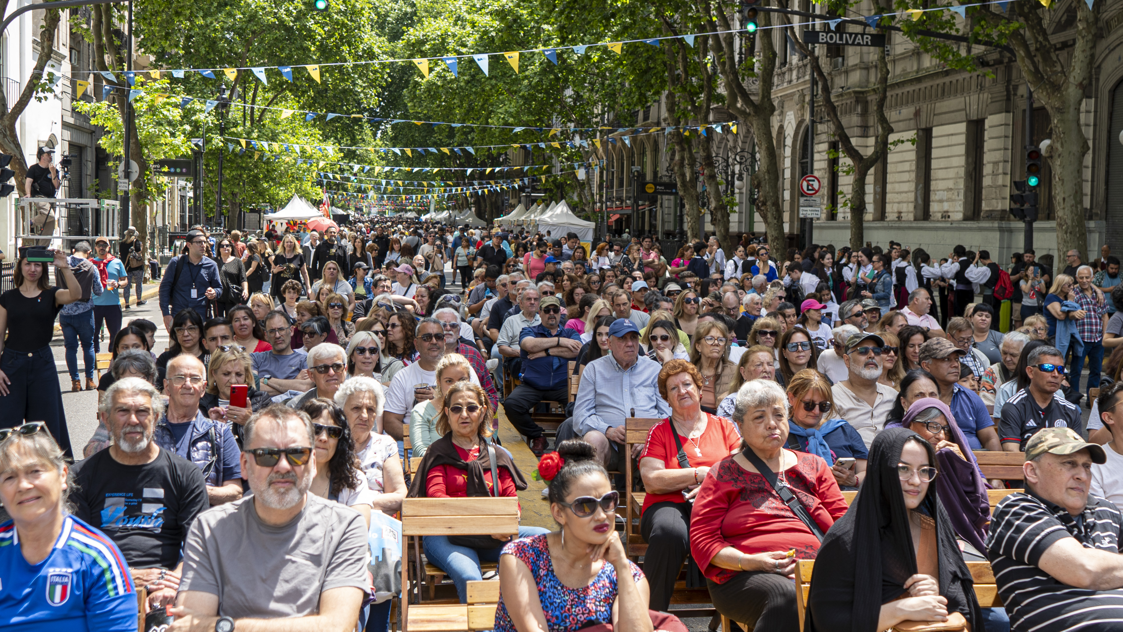 BA Celebra América, un encuentro de culturas: gastronomía, música y danzas en el centro porteño