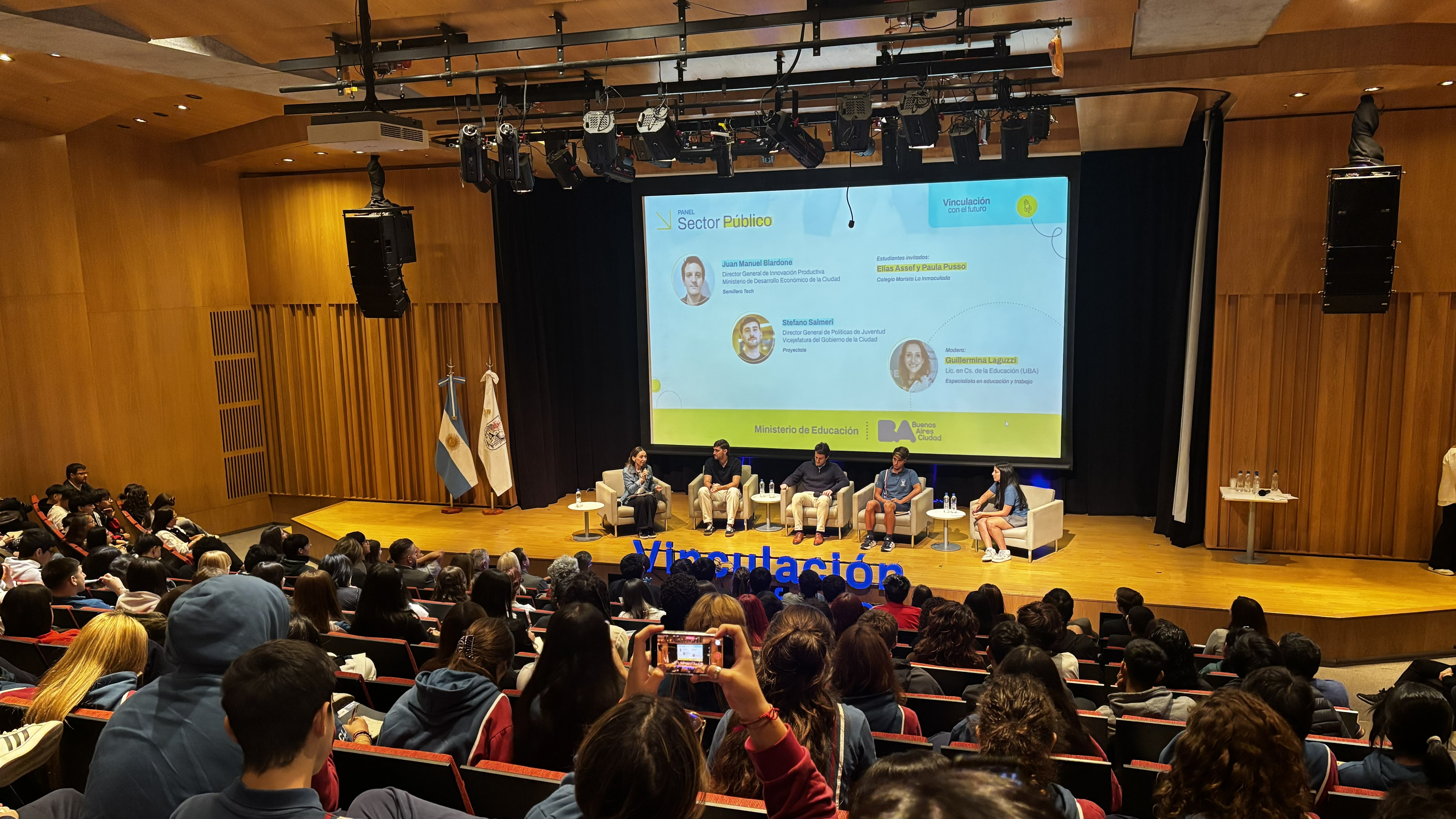 Vinculación con el Futuro: más de 100 organizaciones fueron reconocidas por su compromiso con la educación