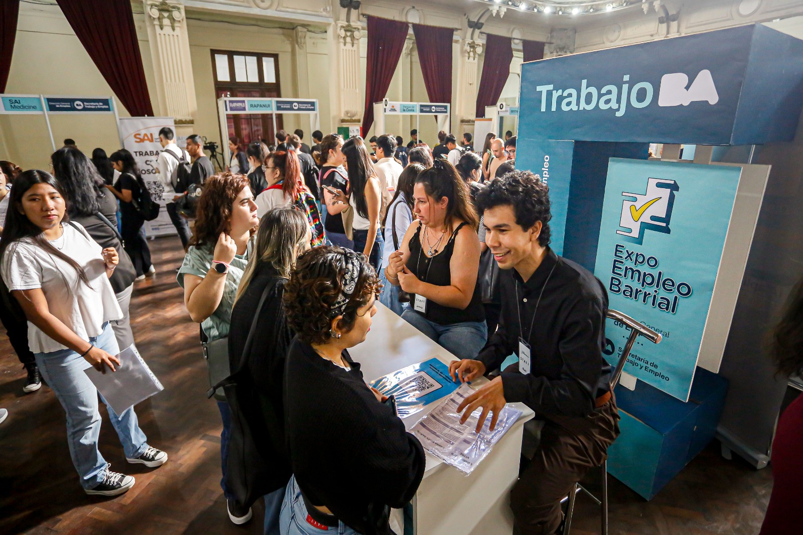 Villa Crespo será sede de la Expo Empleo Barrial con más de 400 ofertas laborales y 20 empresas en stand