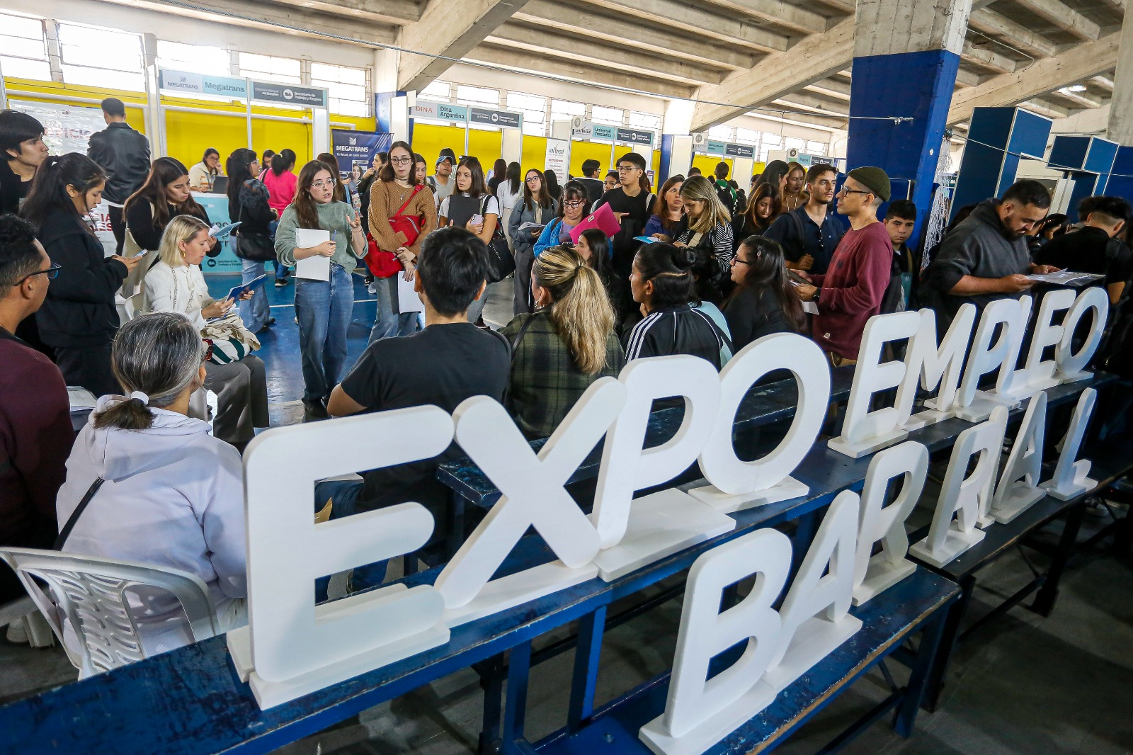 Más de 1400 personas participaron en la Expo Empleo Barrial en Villa Crespo