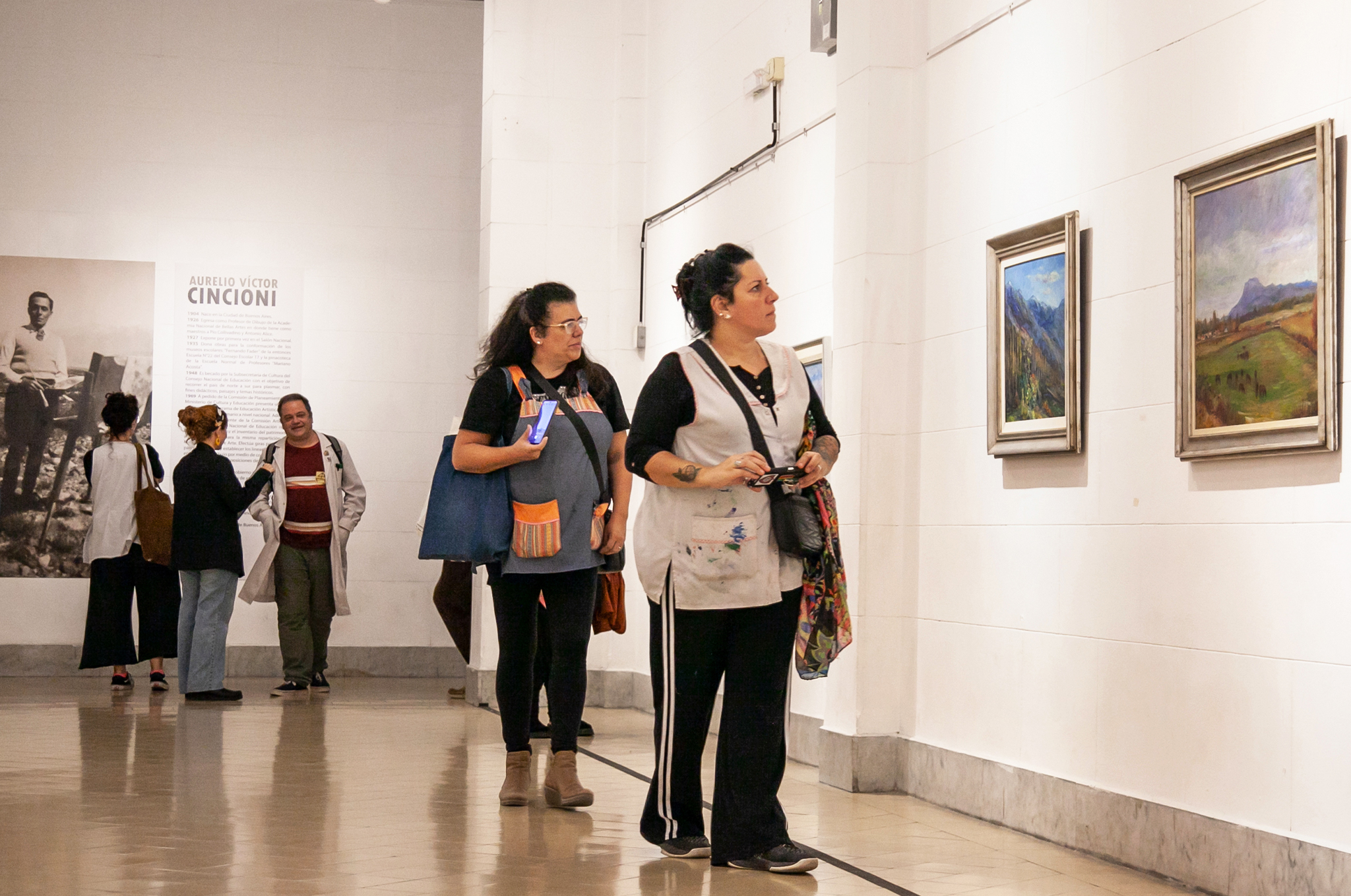 Supervisores y docentes de Artes Visuales visitaron el Museo Bernasconi