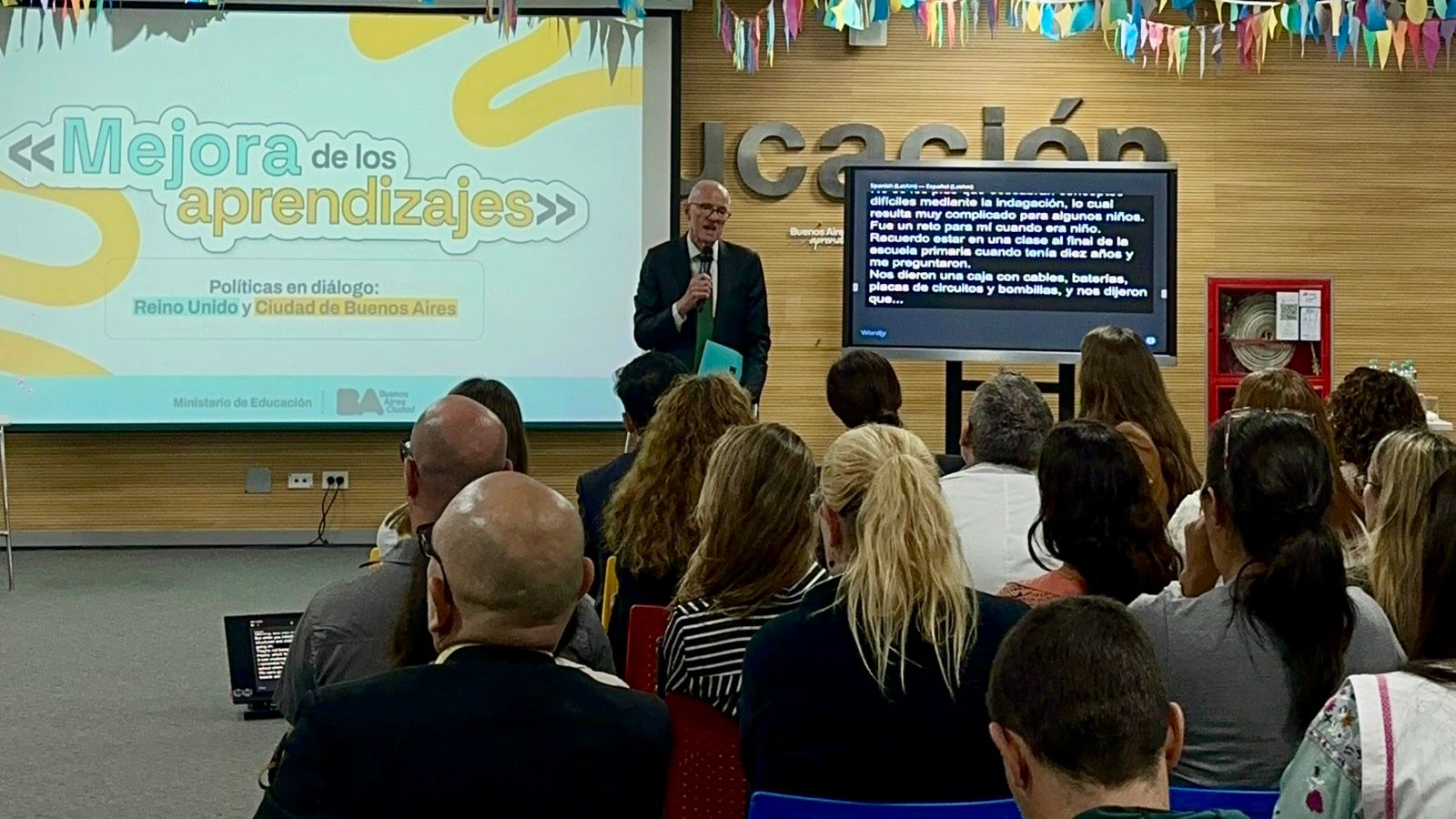 Mejora de los aprendizajes: políticas en diálogo entre Reino Unido y la Ciudad