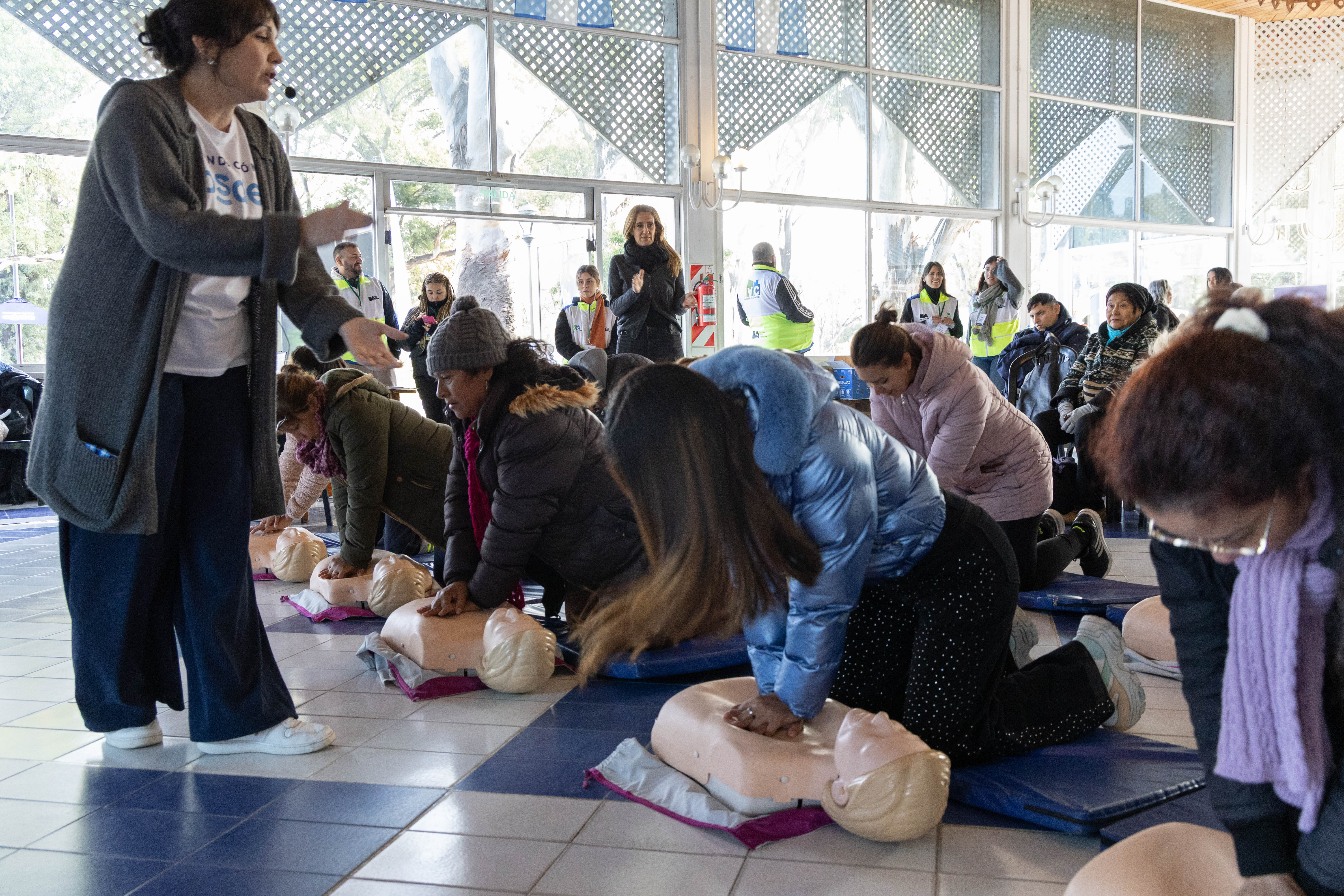 Más de 100 vecinos participaron de la jornada “15 minutos para cuidar tu salud” en Parque de la Ciudad