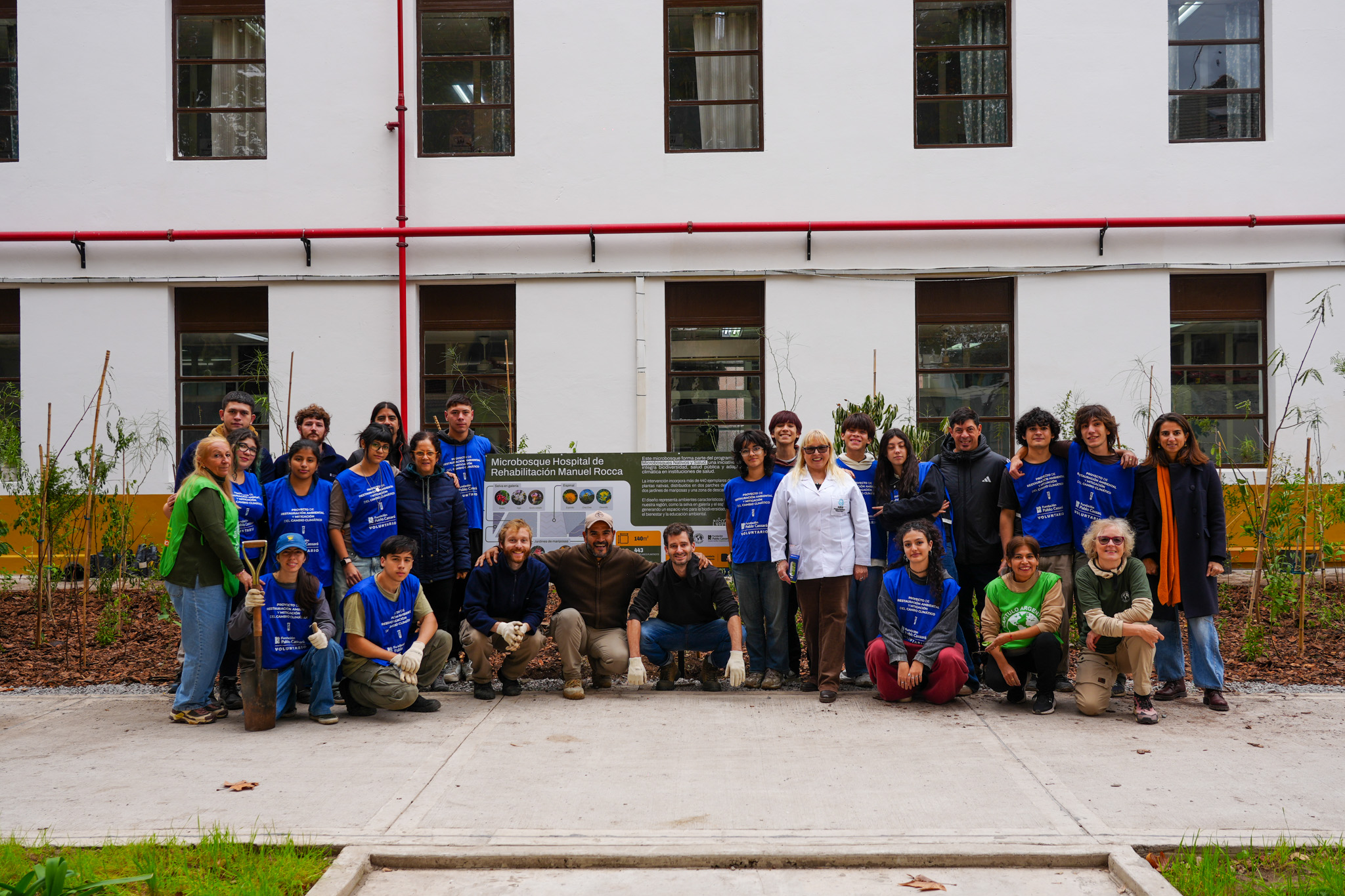 La Ciudad inauguró su tercer microbosque nativo en un espacio de salud pública