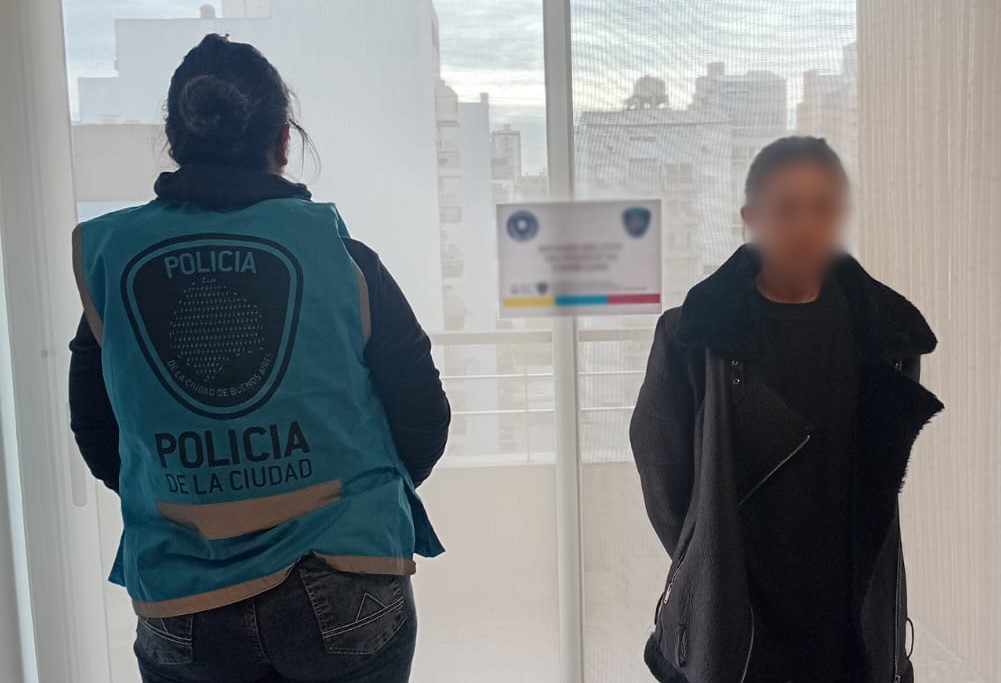 Tras 21 allanamientos en el AMBA, la Policía de la Ciudad desarticuló una banda de estafas virtuales 