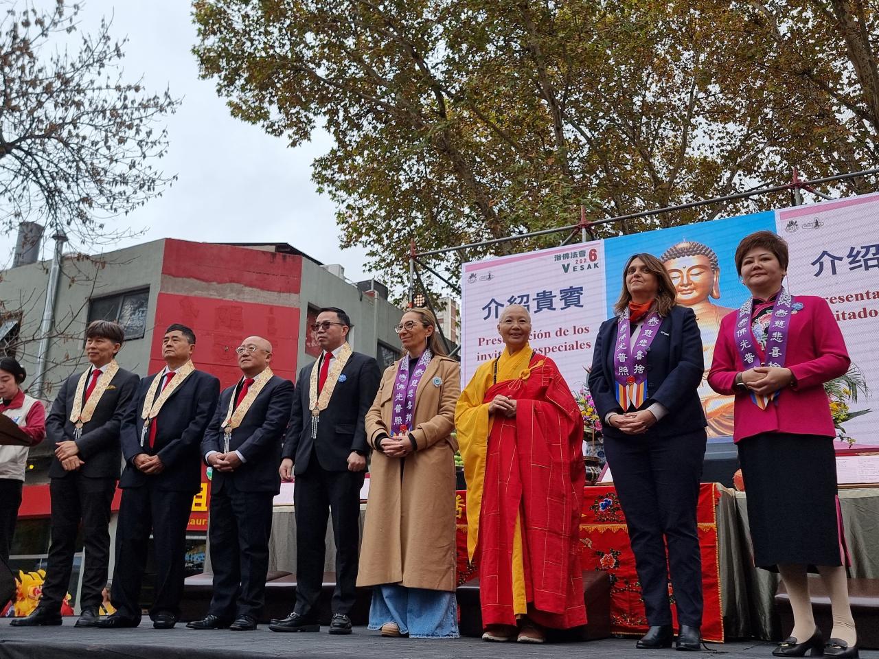 La comunidad budista celebró Vesak con actividades culturales y ceremonias tradicionales