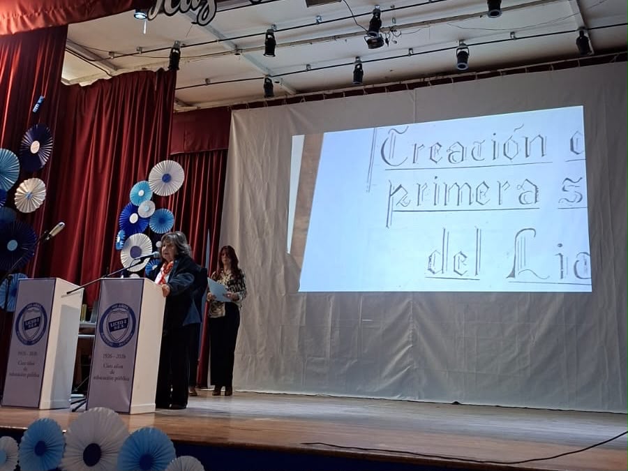 Un siglo formando generaciones de estudiantes en Caballito