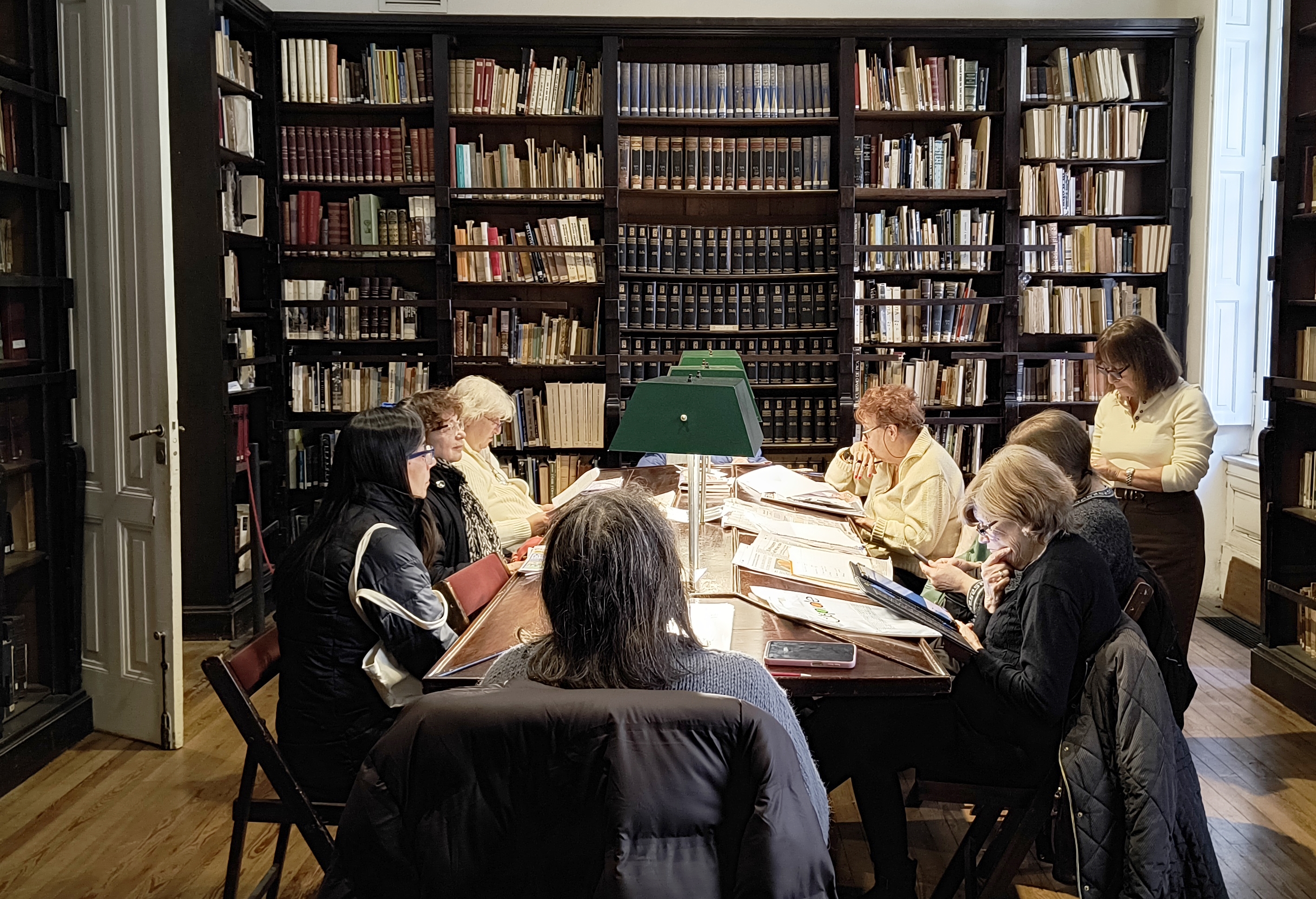 Perspectivas. Taller literario en la Biblioteca - Encuentro 5 | A cargo Nora Anzovini