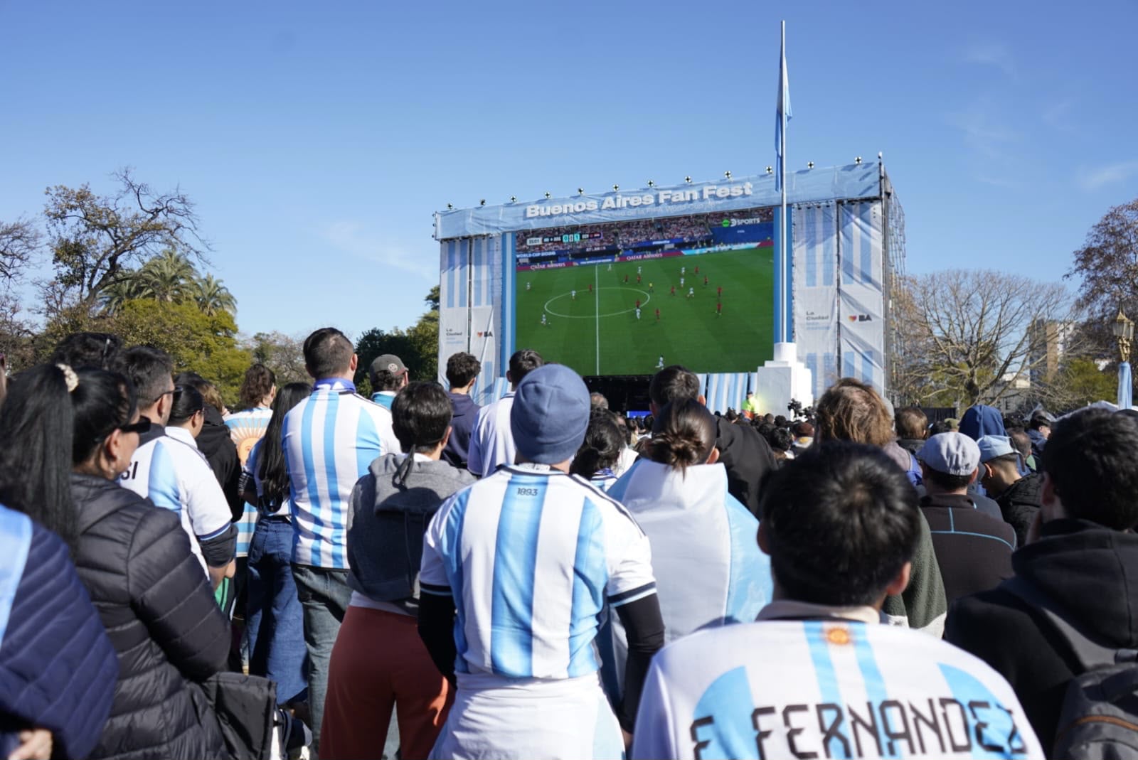 Cómo seguir mañana Argentina vs Inglaterra en los Fan Fest de la Ciudad