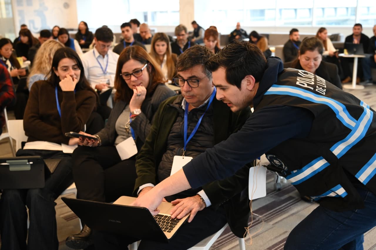 Entrenamiento de Cibercrimen para funcionarios públicos 