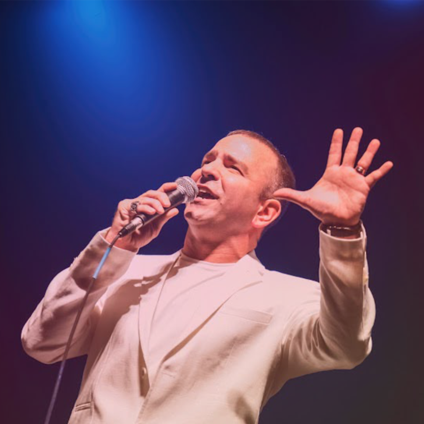 Esteban Riera en concierto