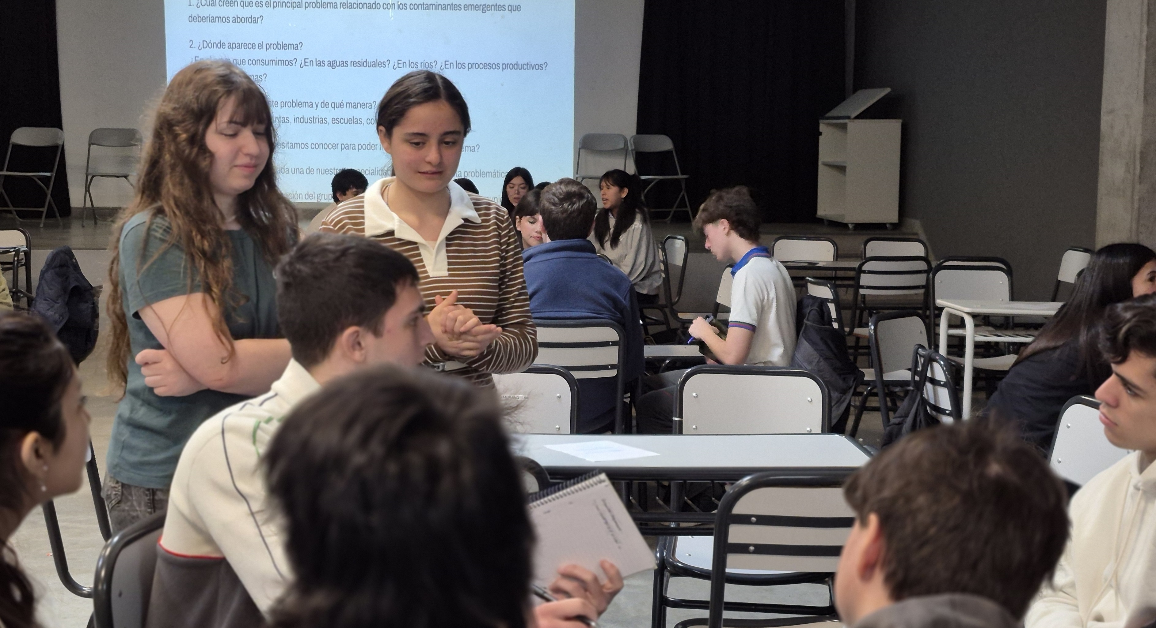Estudiantes de escuelas técnicas participaron del primer encuentro de Desafíos del Agua