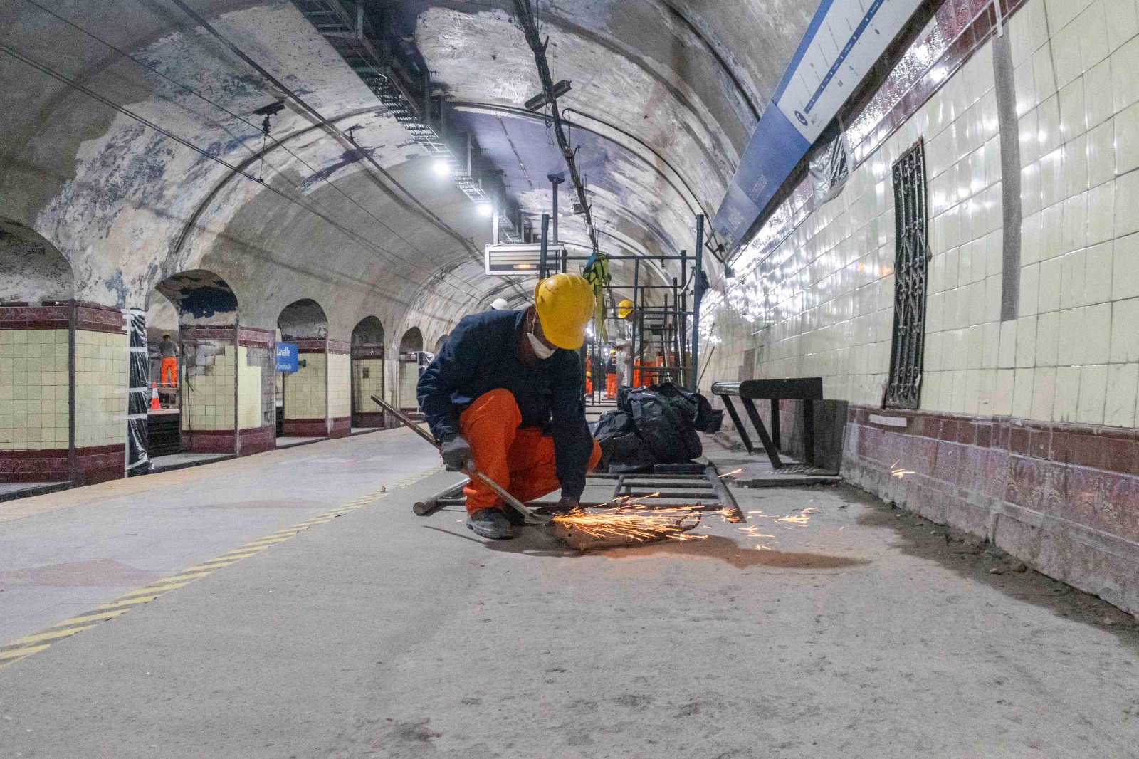 Este lunes cierra Lavalle de la Línea C por obras y ya suman 20 las estaciones renovadas