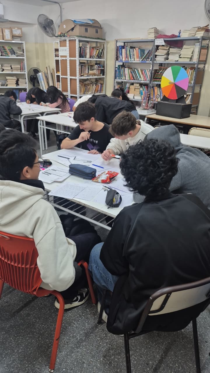 Estudiantes de escuelas técnicas de la Ciudad participan de la segunda etapa de los Desafíos Técnicos en Matemática, Lengua y Literatura