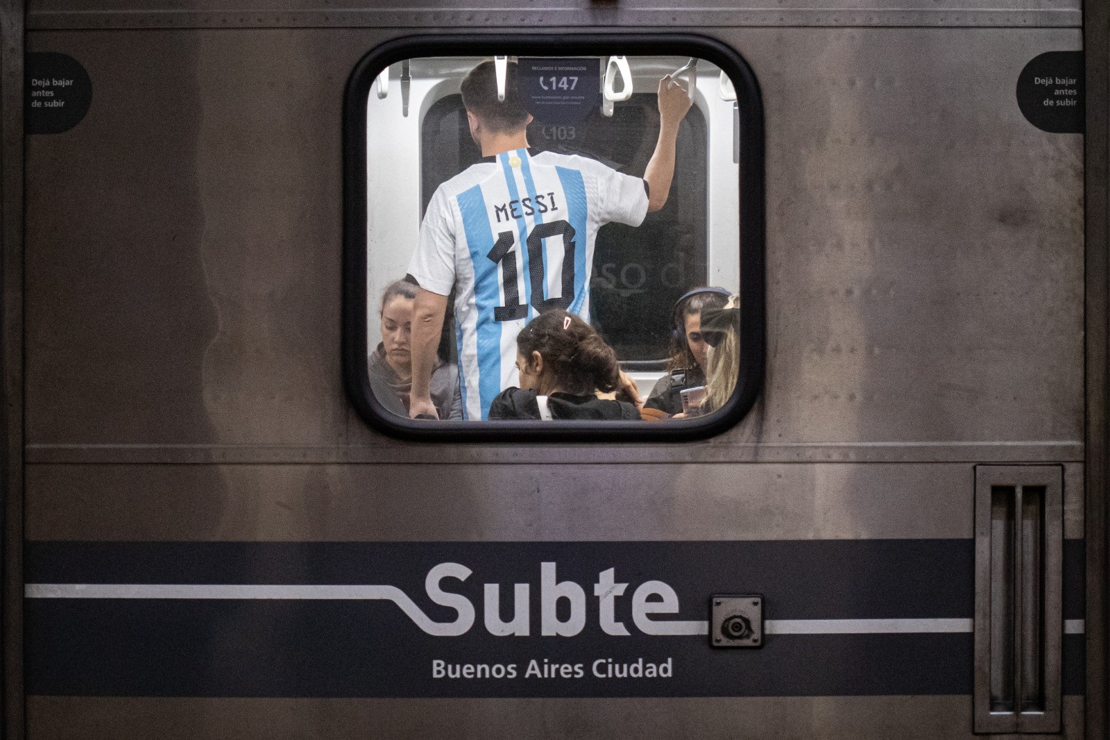 El Subte extiende su horario por el partido despedida de Messi