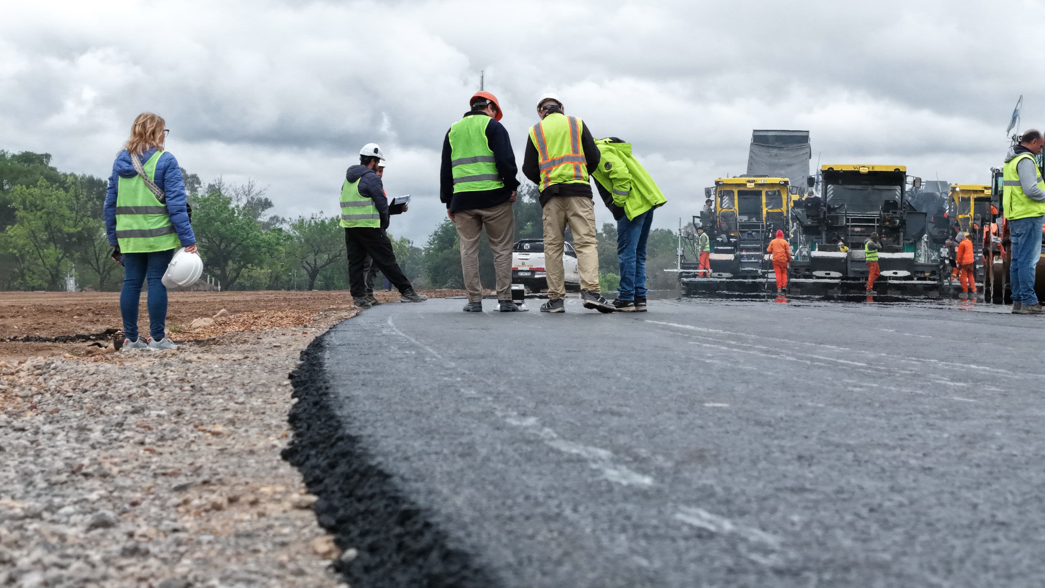 La Ciudad termina de probar el asfalto de la pista del nuevo Autódromo, para que corra el MotoGP y quede listo para la F1