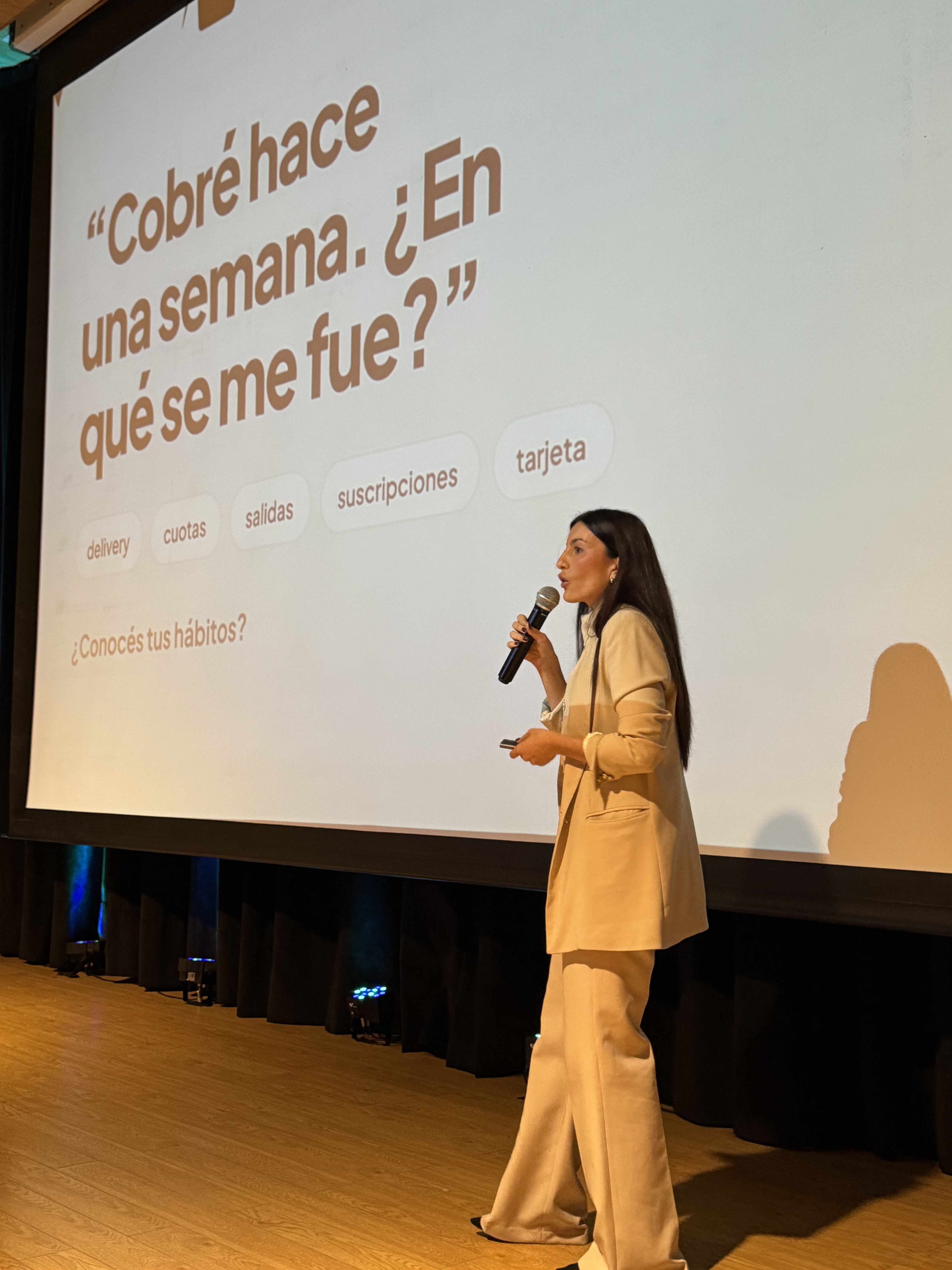 "Proyectate: Finanzas para tu futuro" reunió a más de 160 jóvenes en una jornada de educación financiera